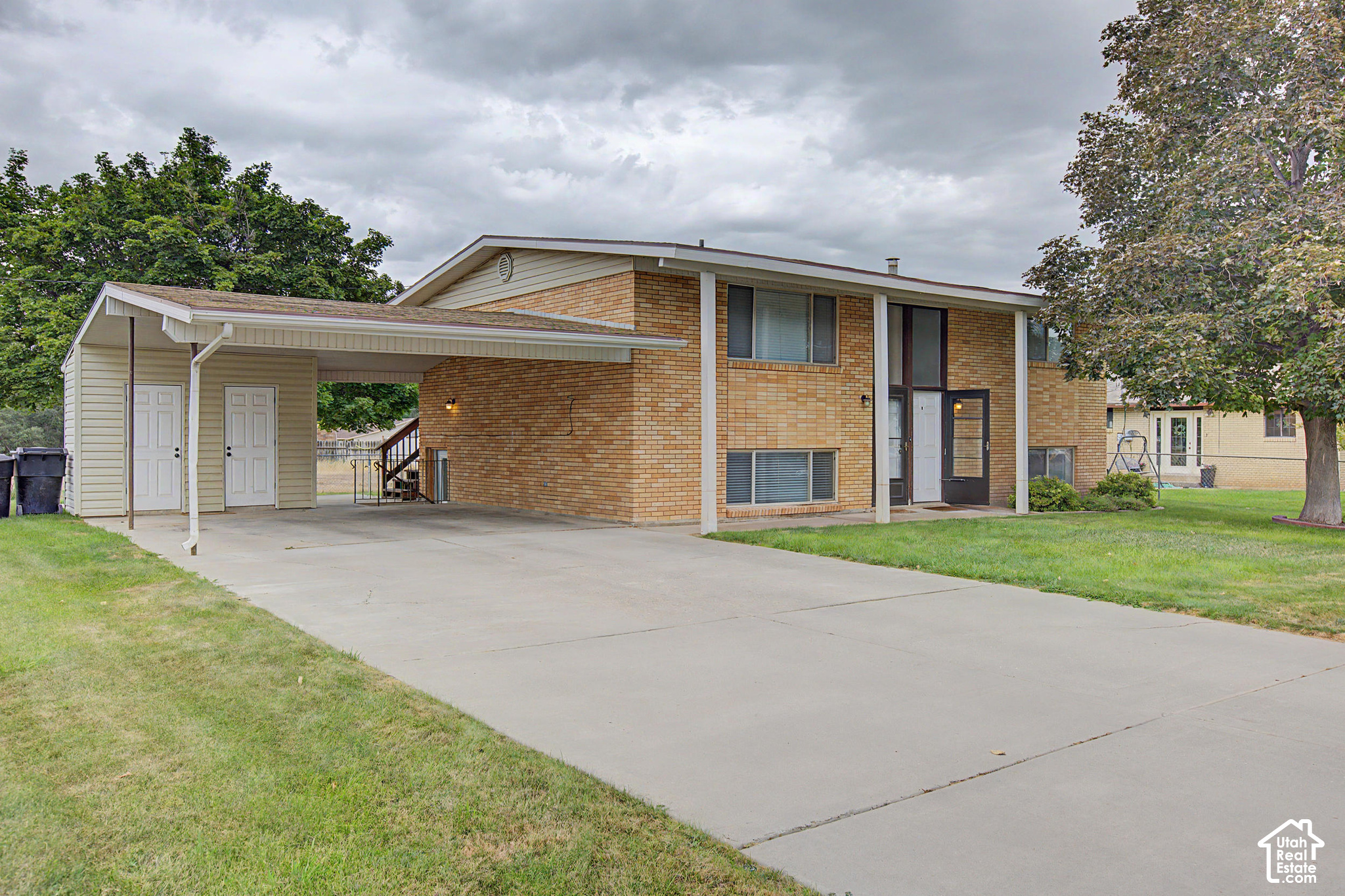 main property photo 0