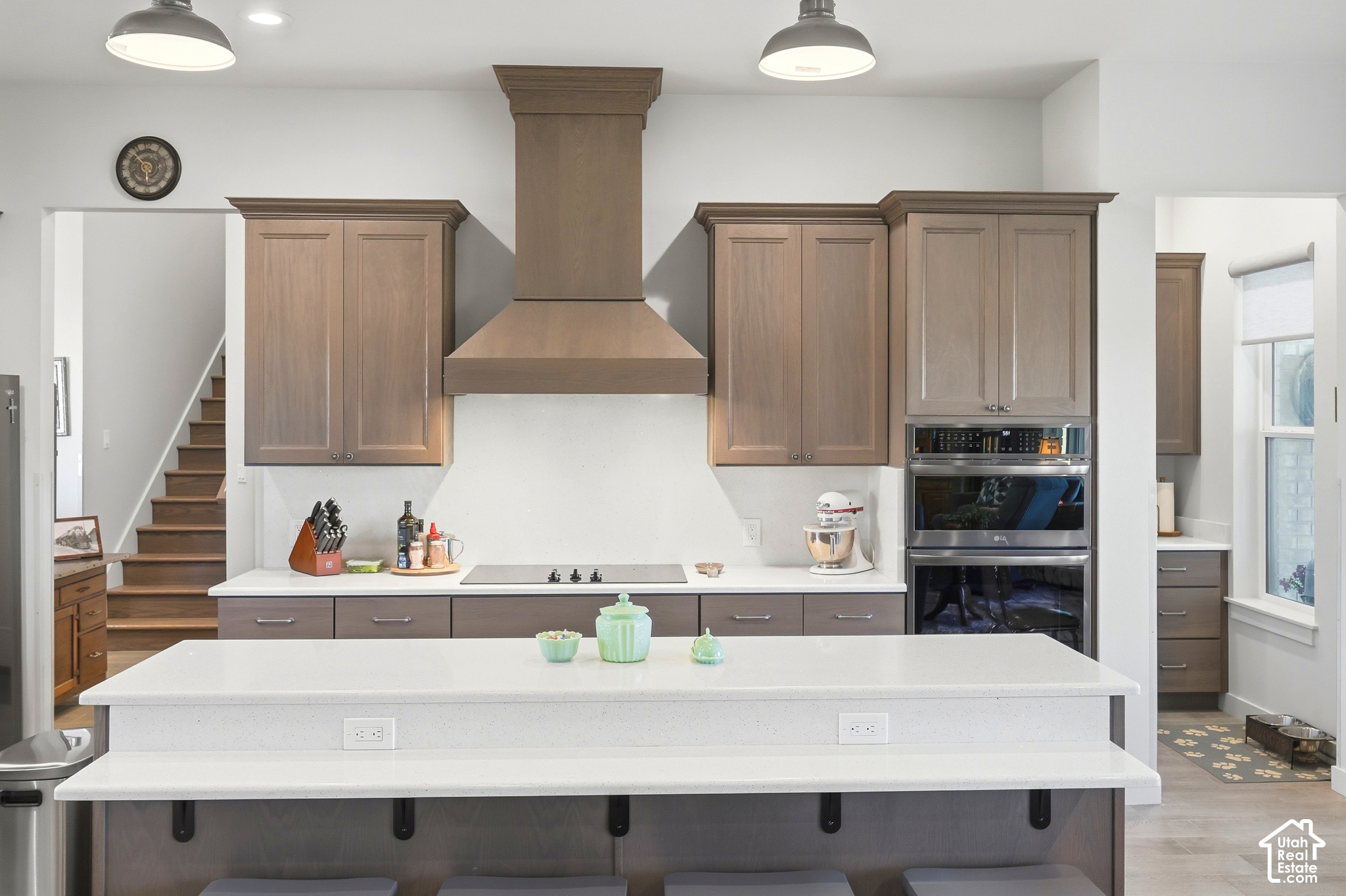 main property photo 75