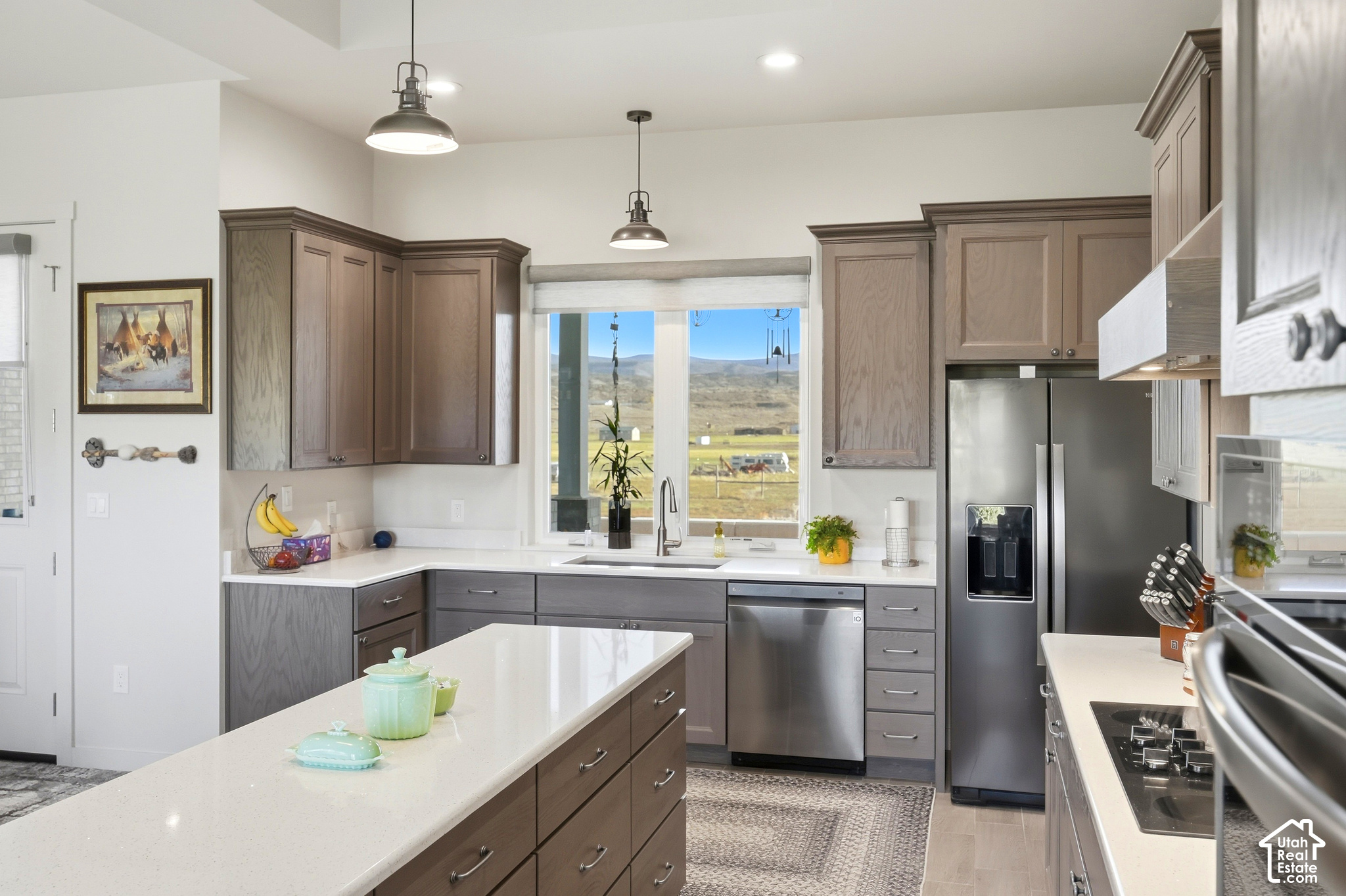 main property photo 78