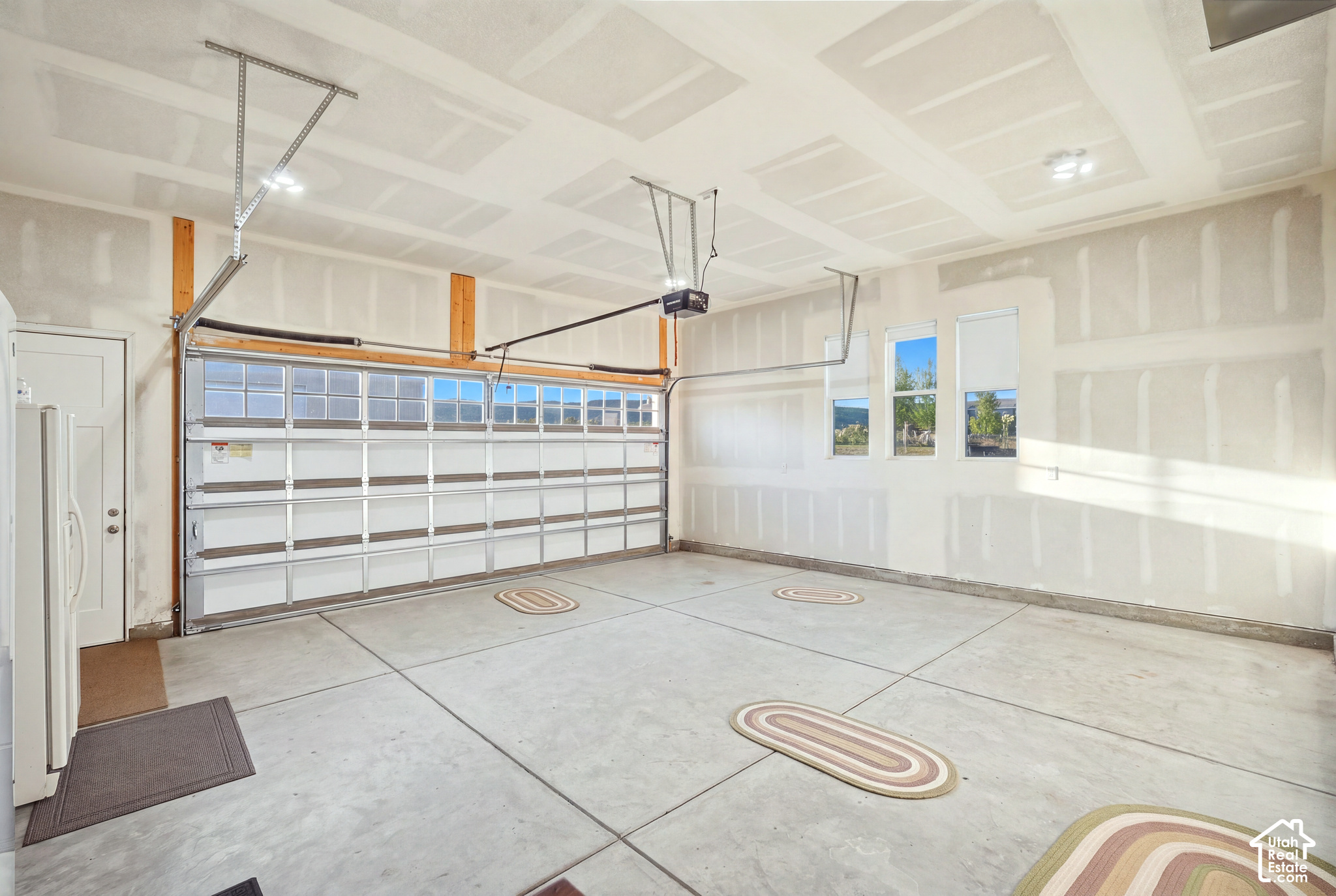 main property photo 80
