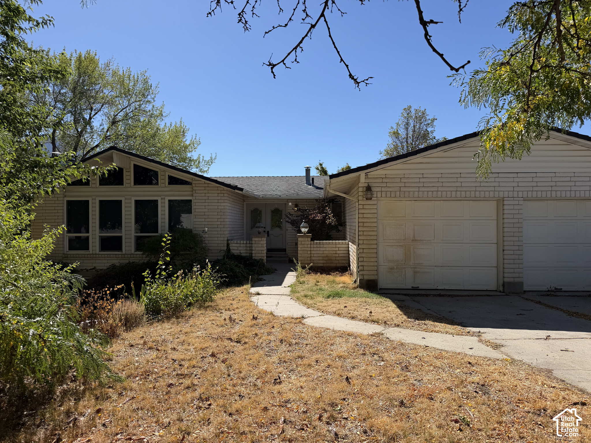 main property photo 0
