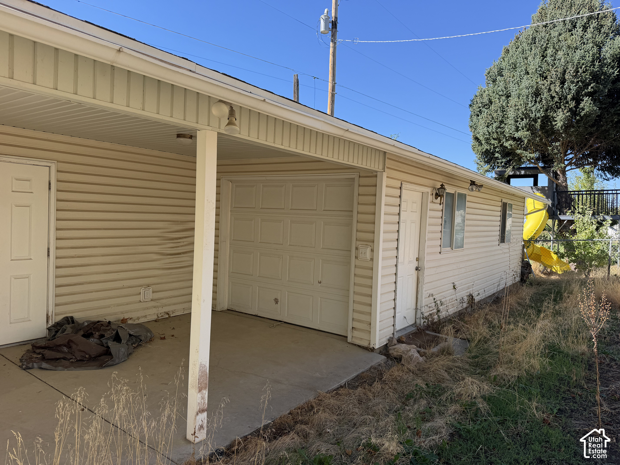 main property photo 17