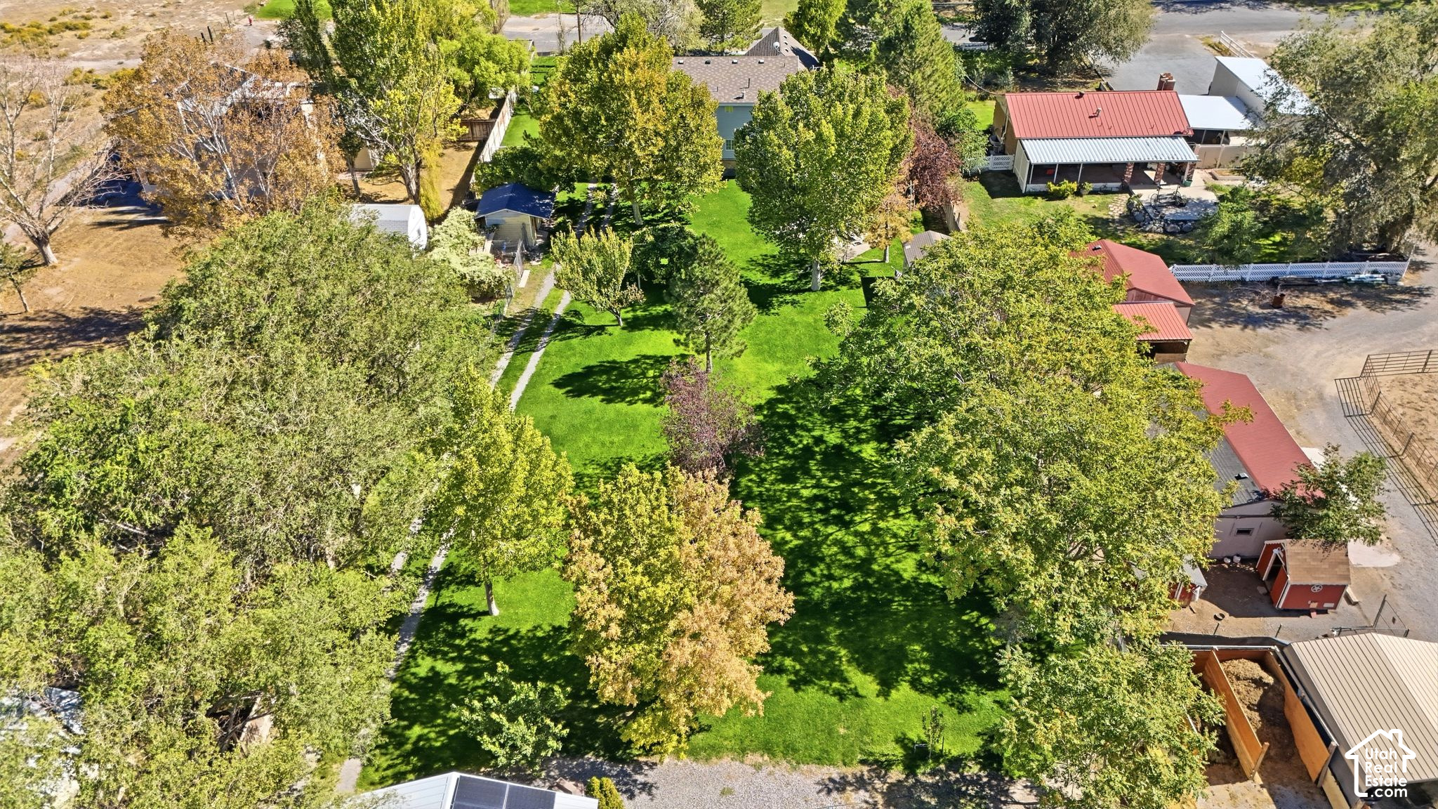 main property photo 12