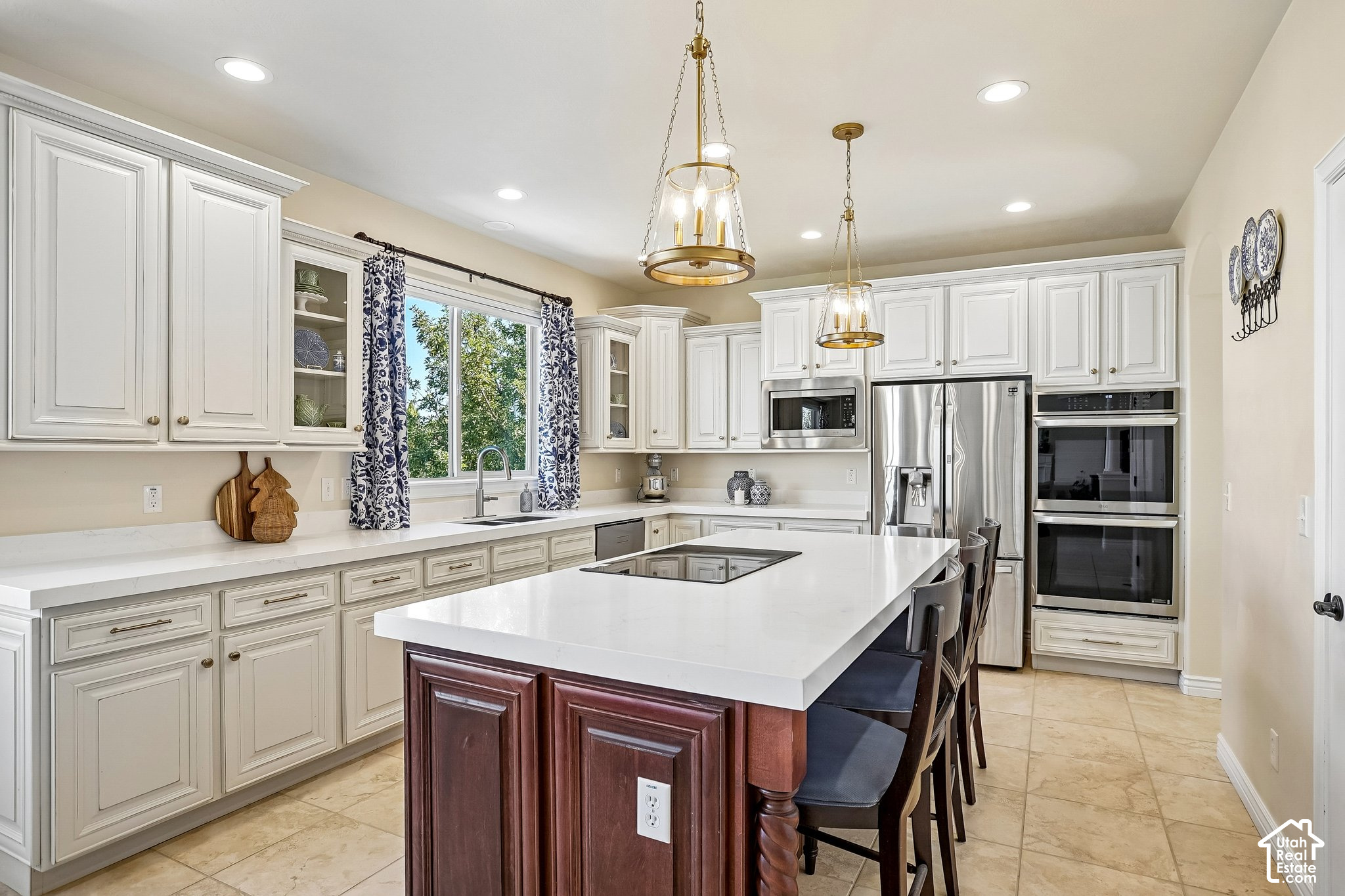 main property photo 16