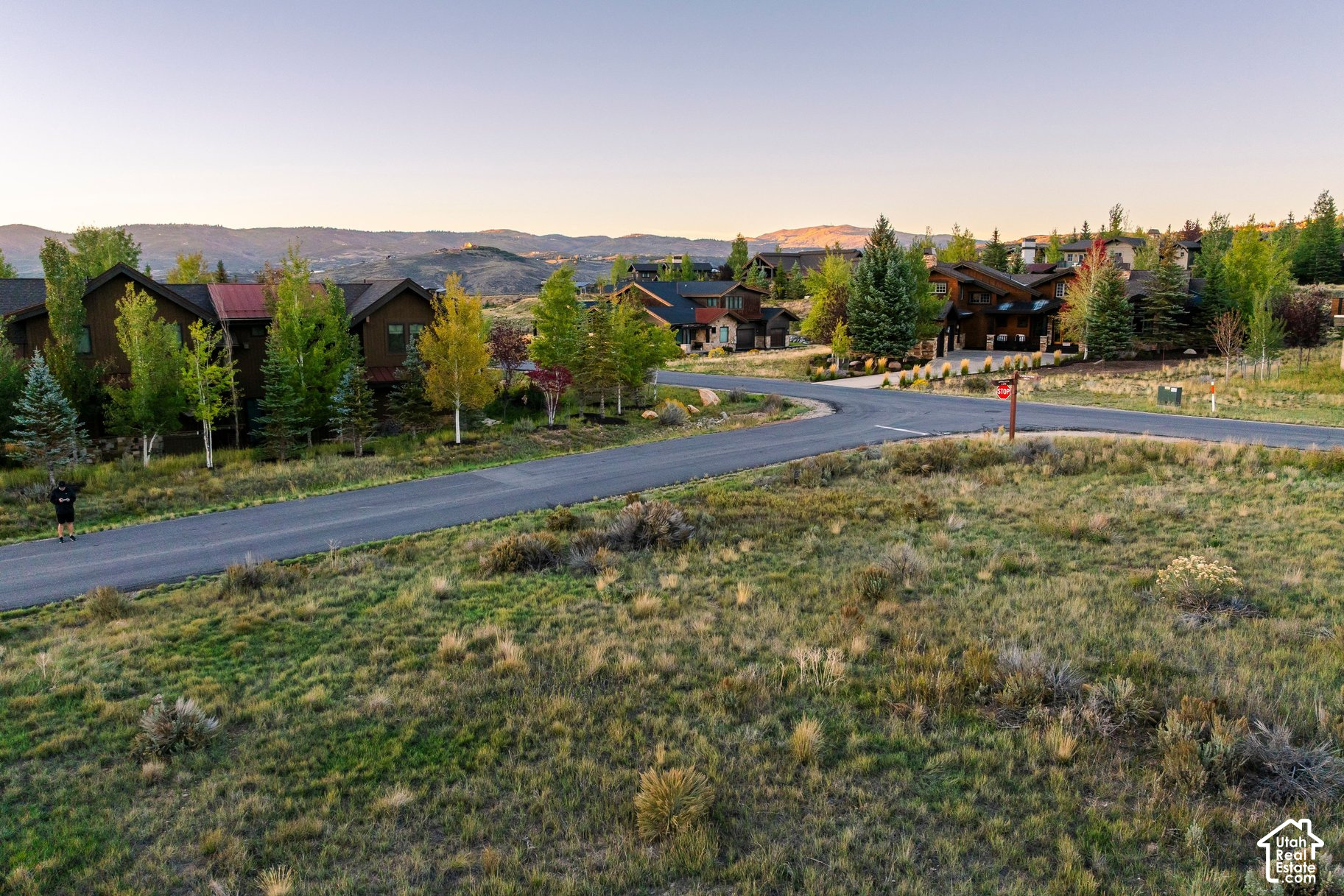 main property photo 16