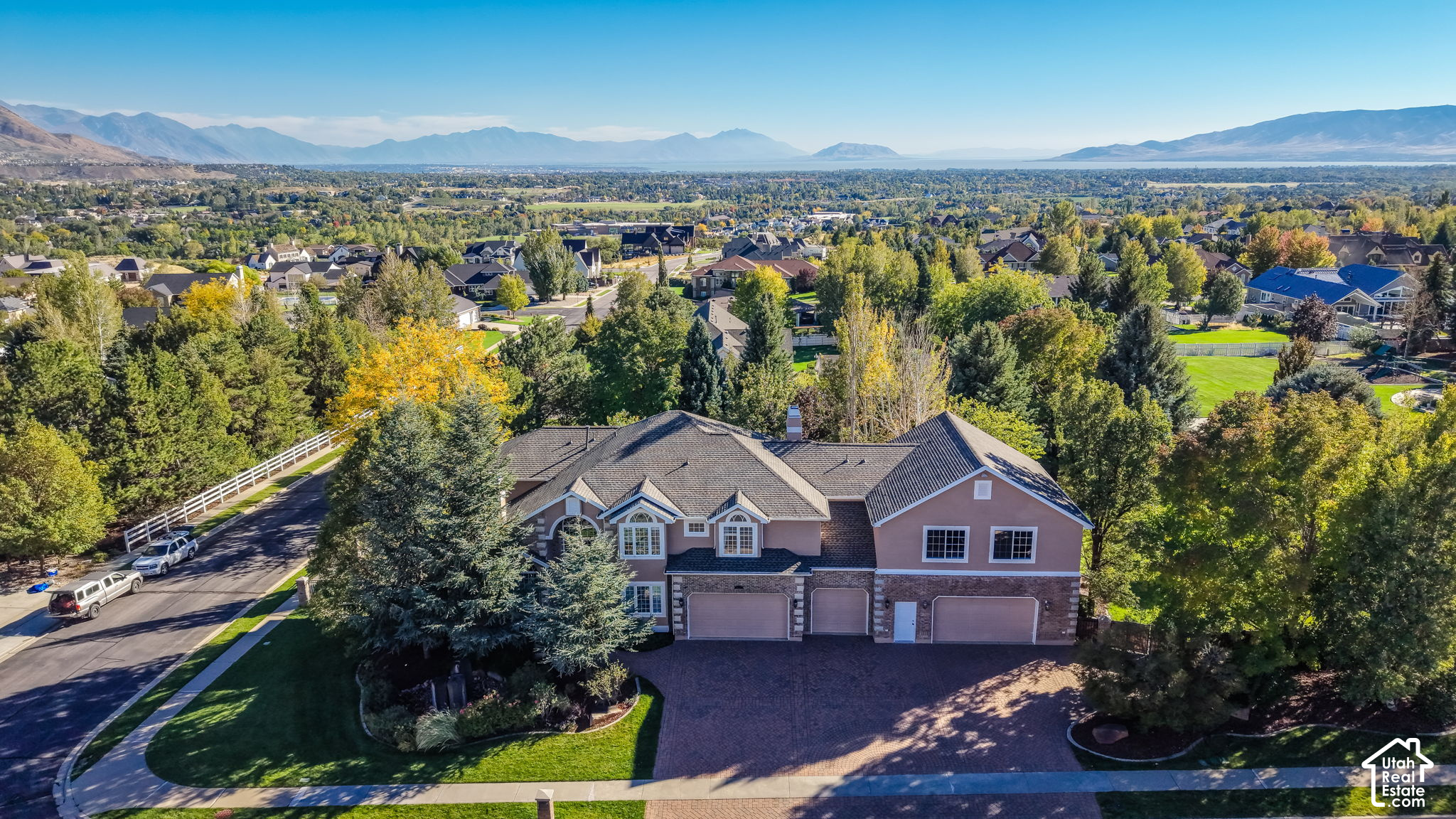 main property photo 0