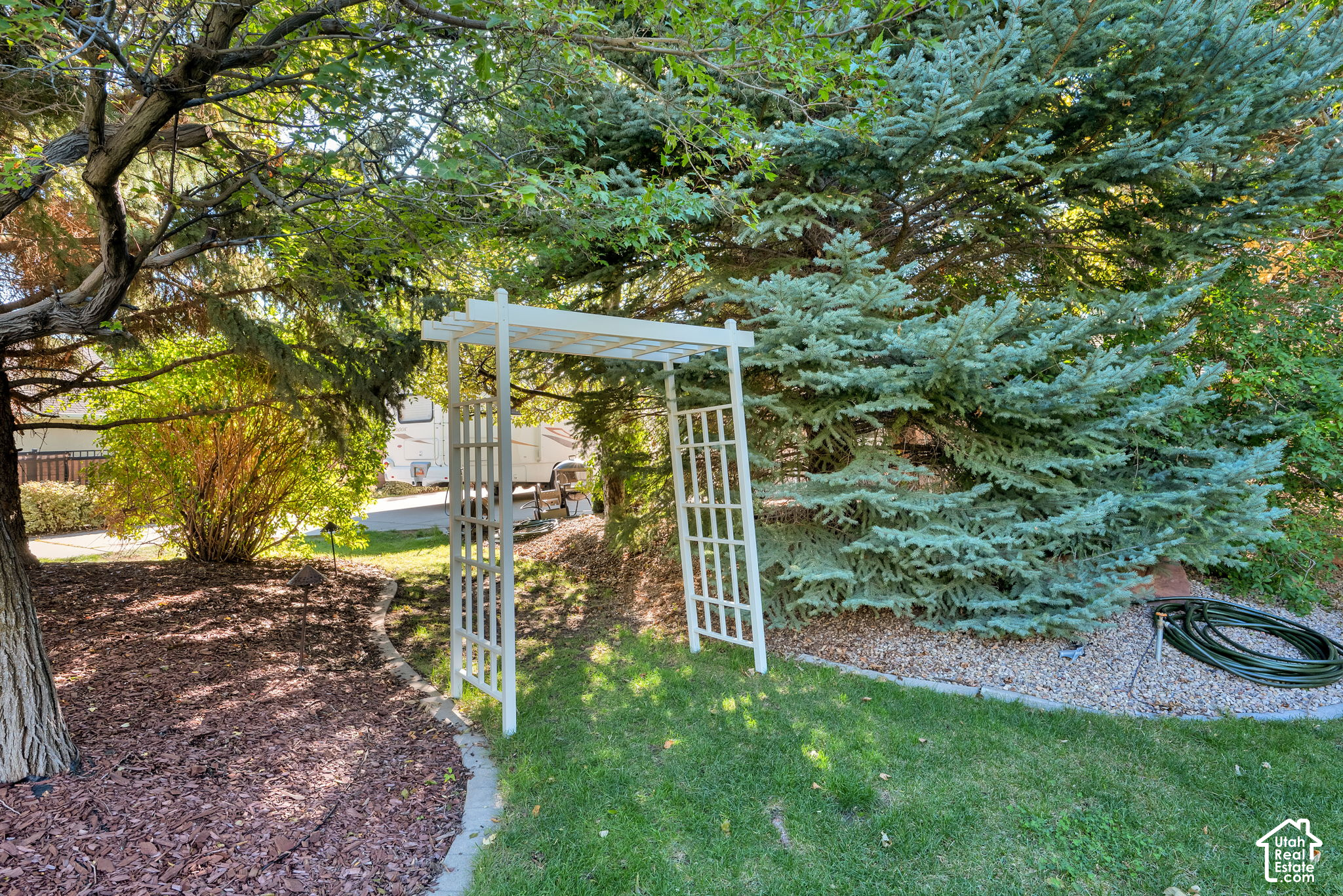 main property photo 74