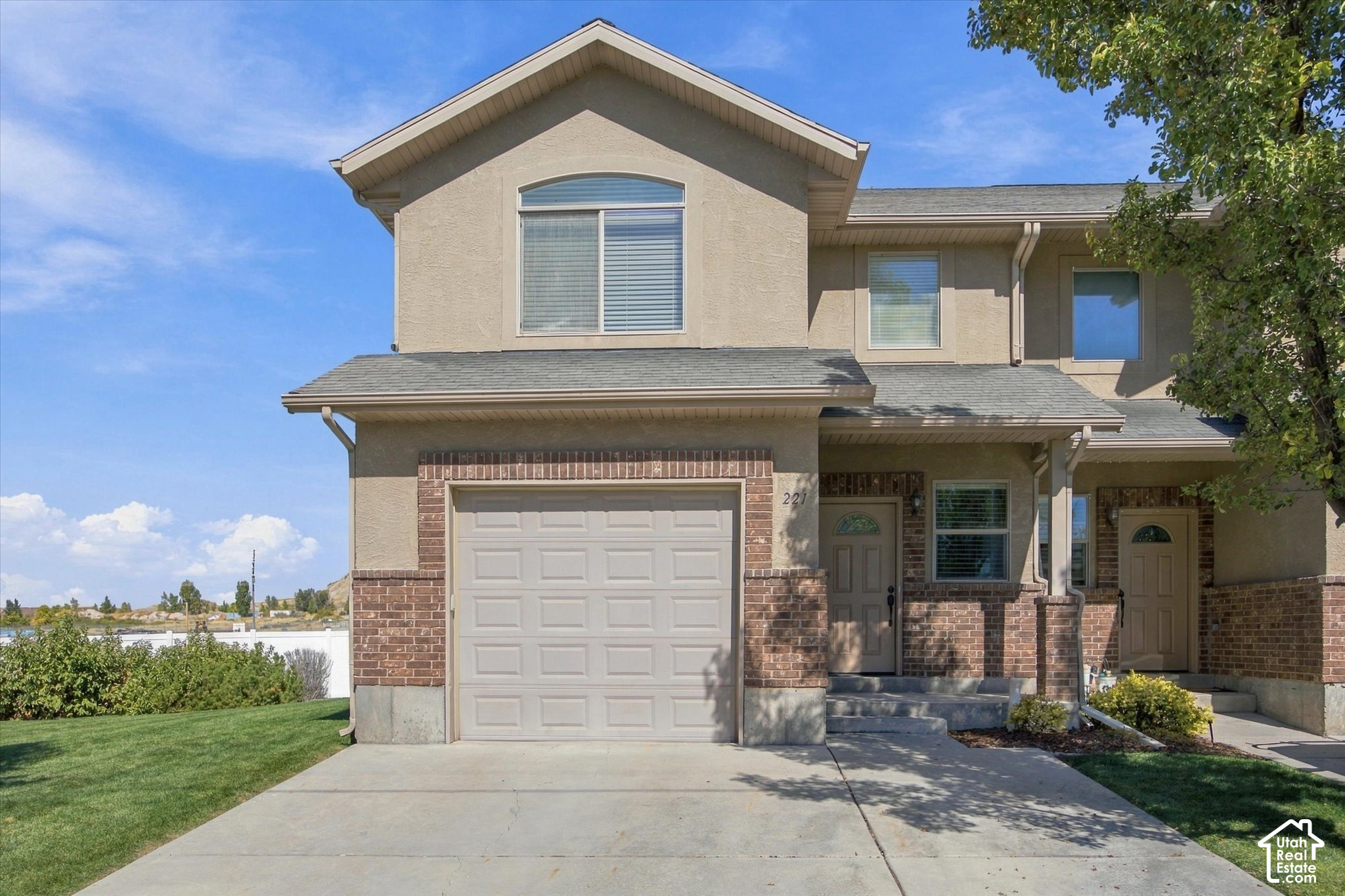 main property photo 0