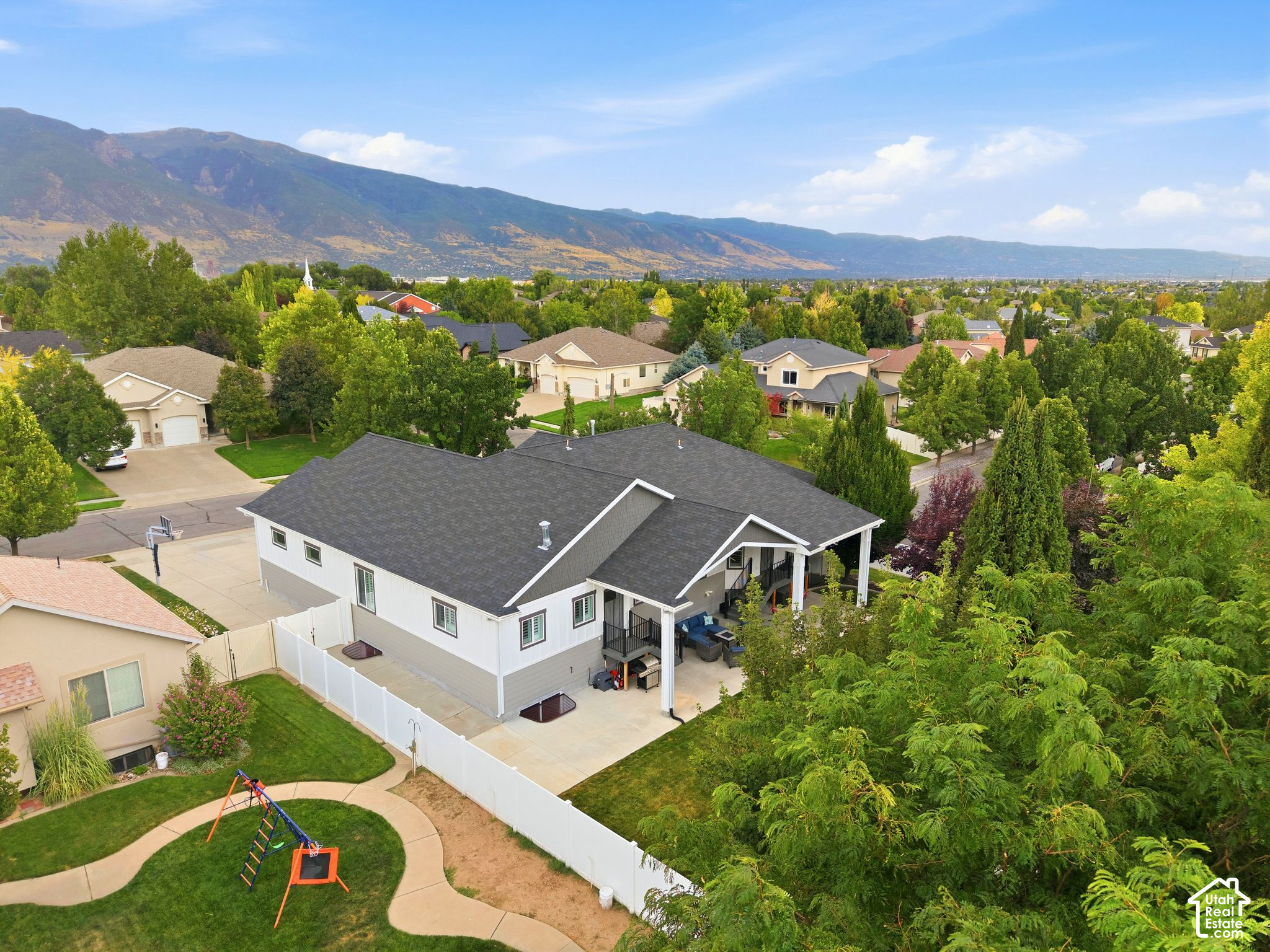 main property photo 58
