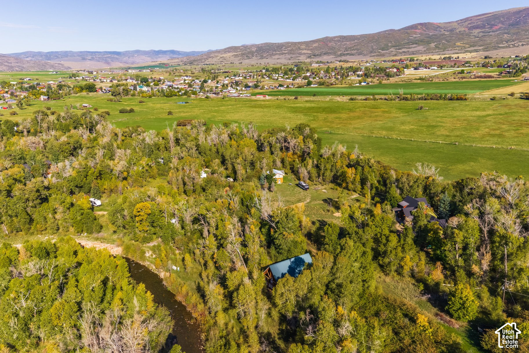 main property photo 24
