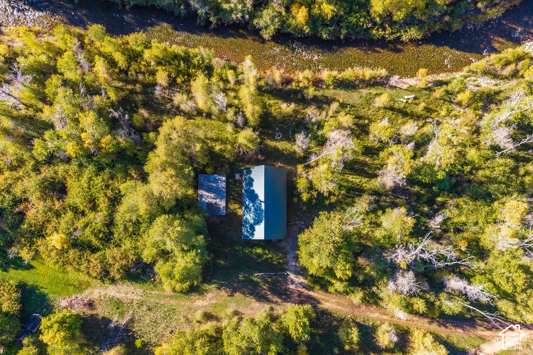 main property photo 25