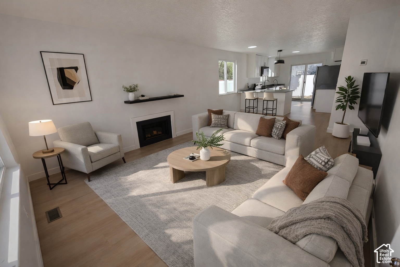 main property photo 0