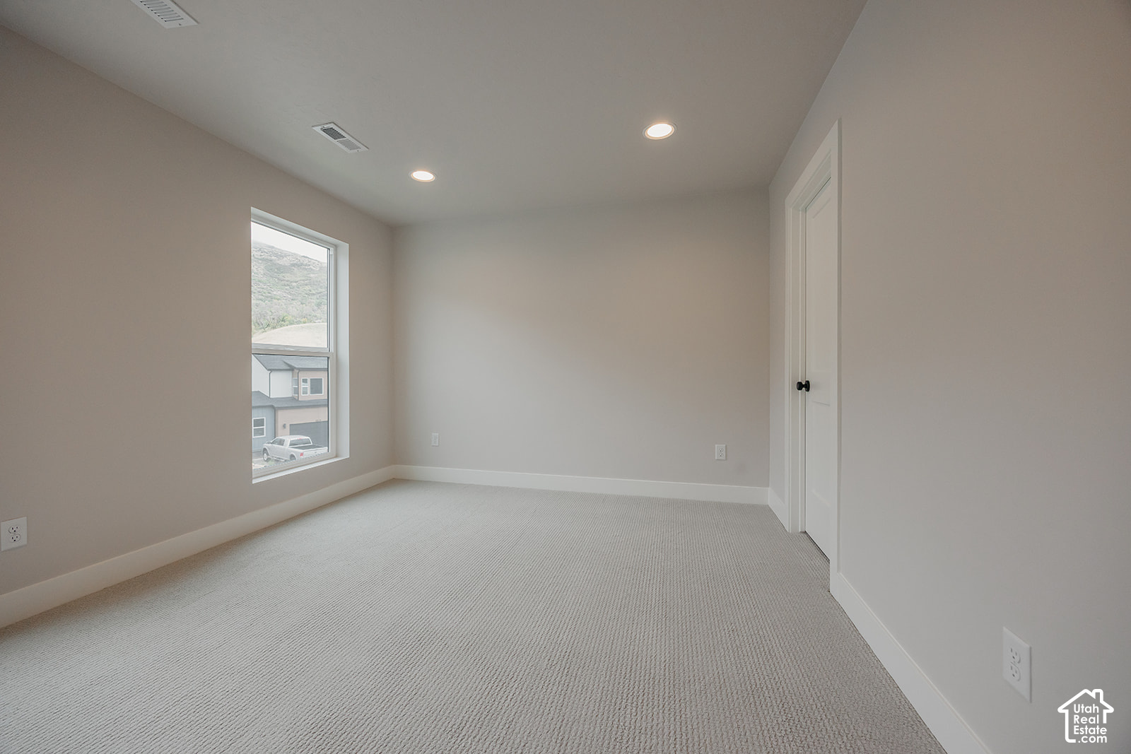 main property photo 67