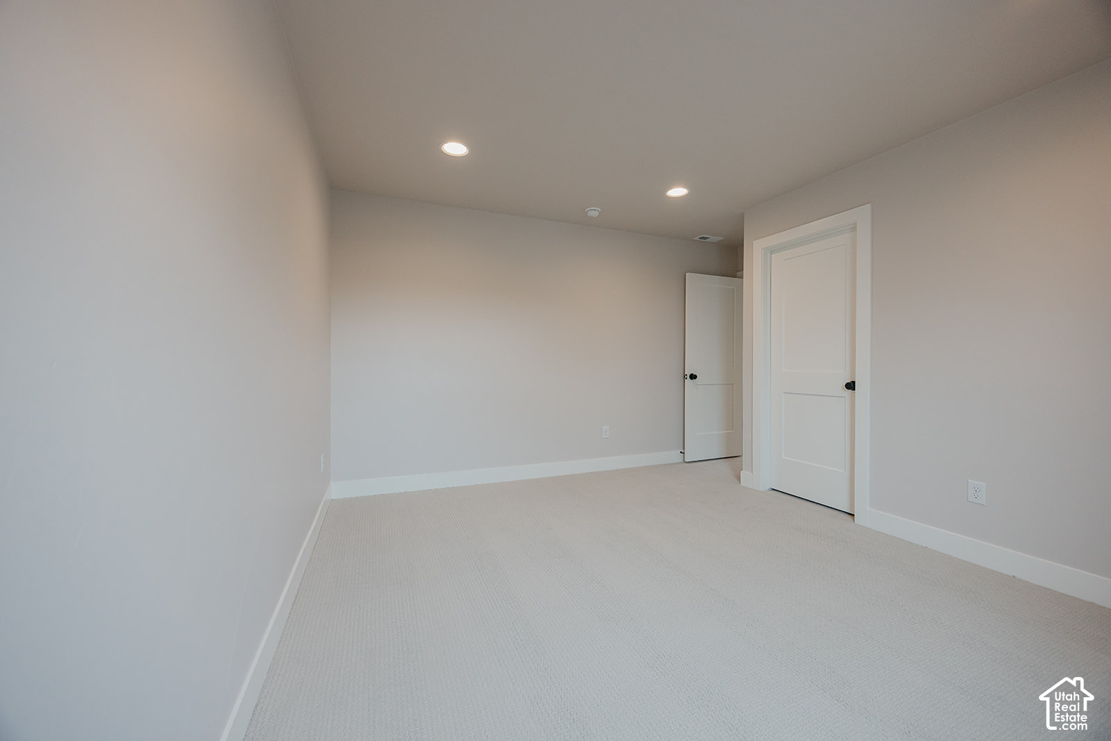 main property photo 70