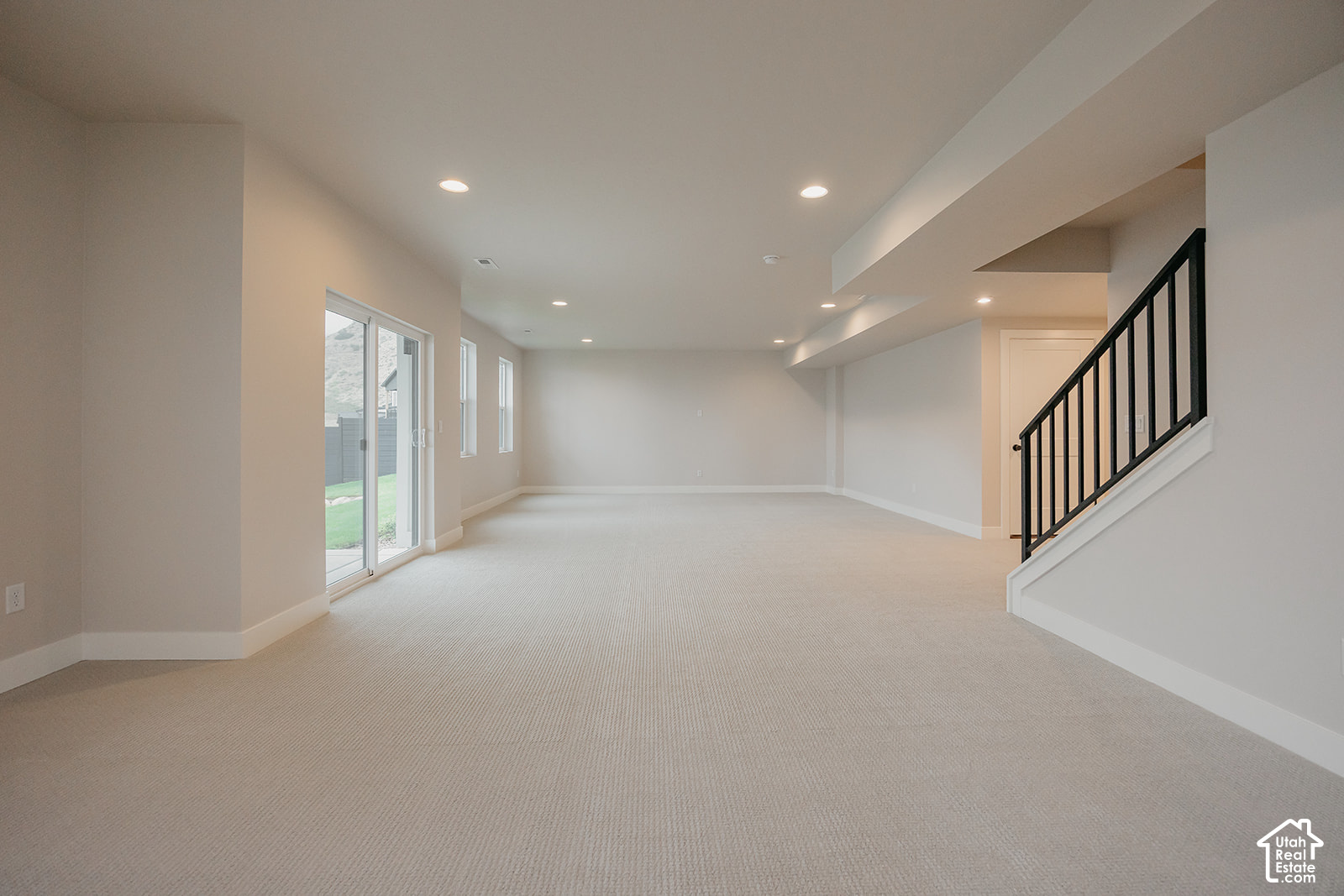 main property photo 74