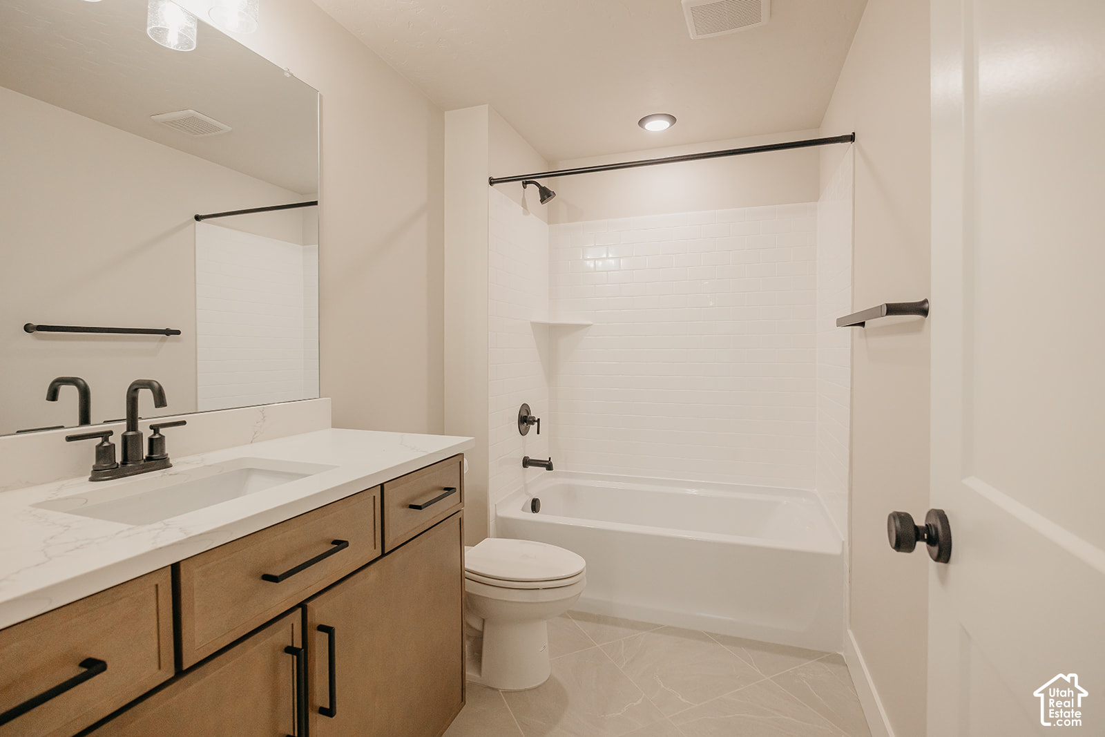 main property photo 75