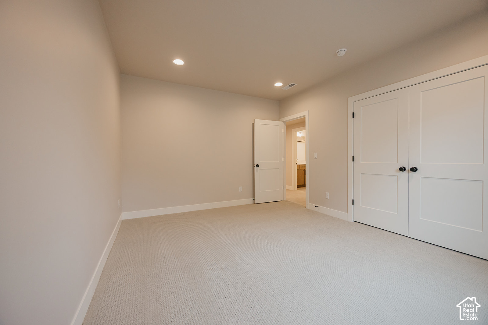 main property photo 79