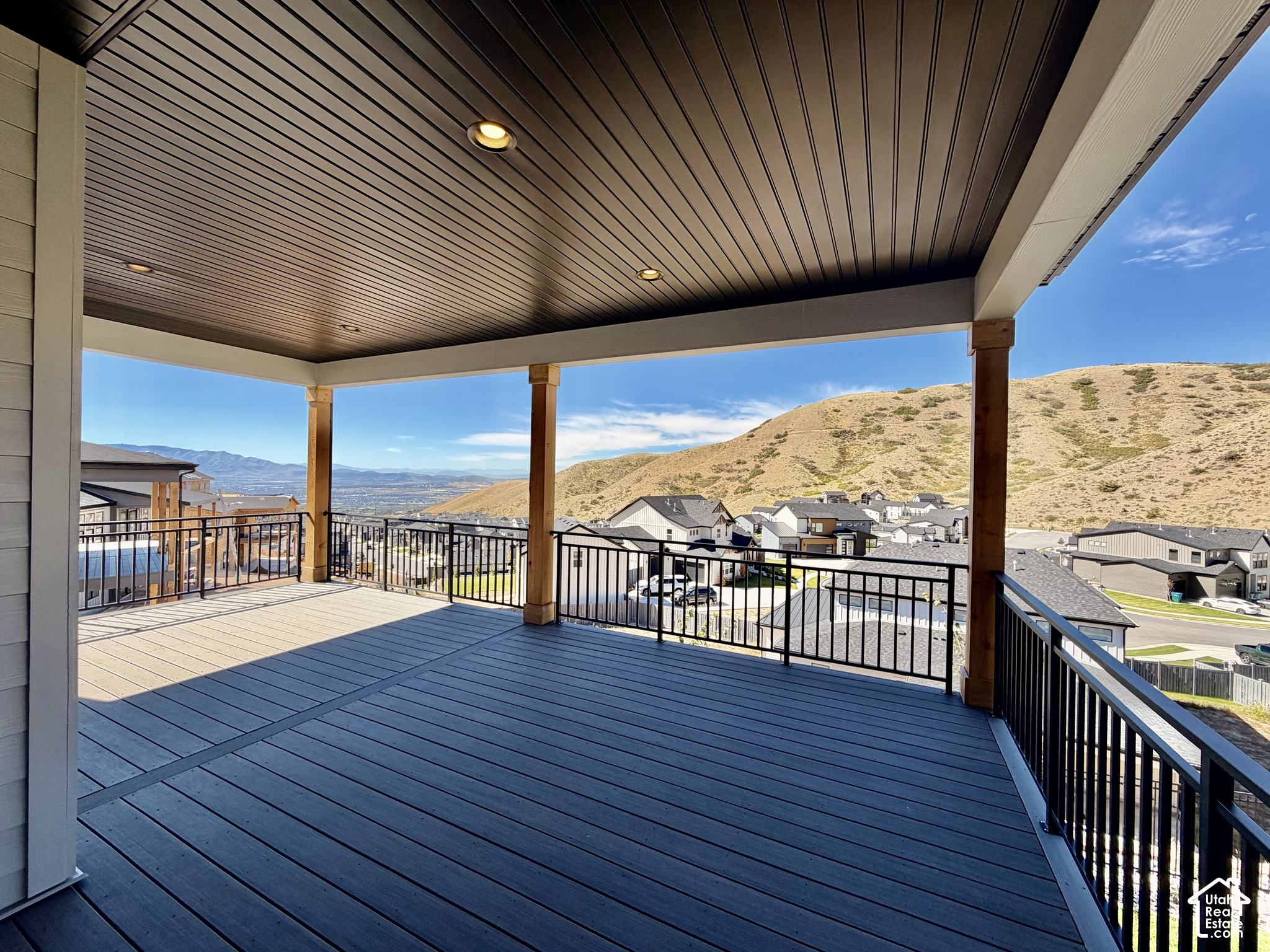 main property photo 81