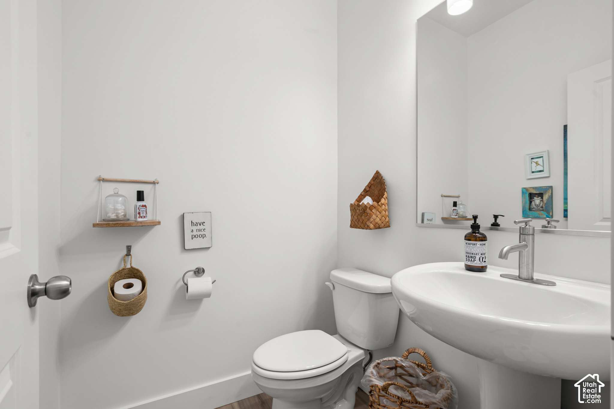 main property photo 8