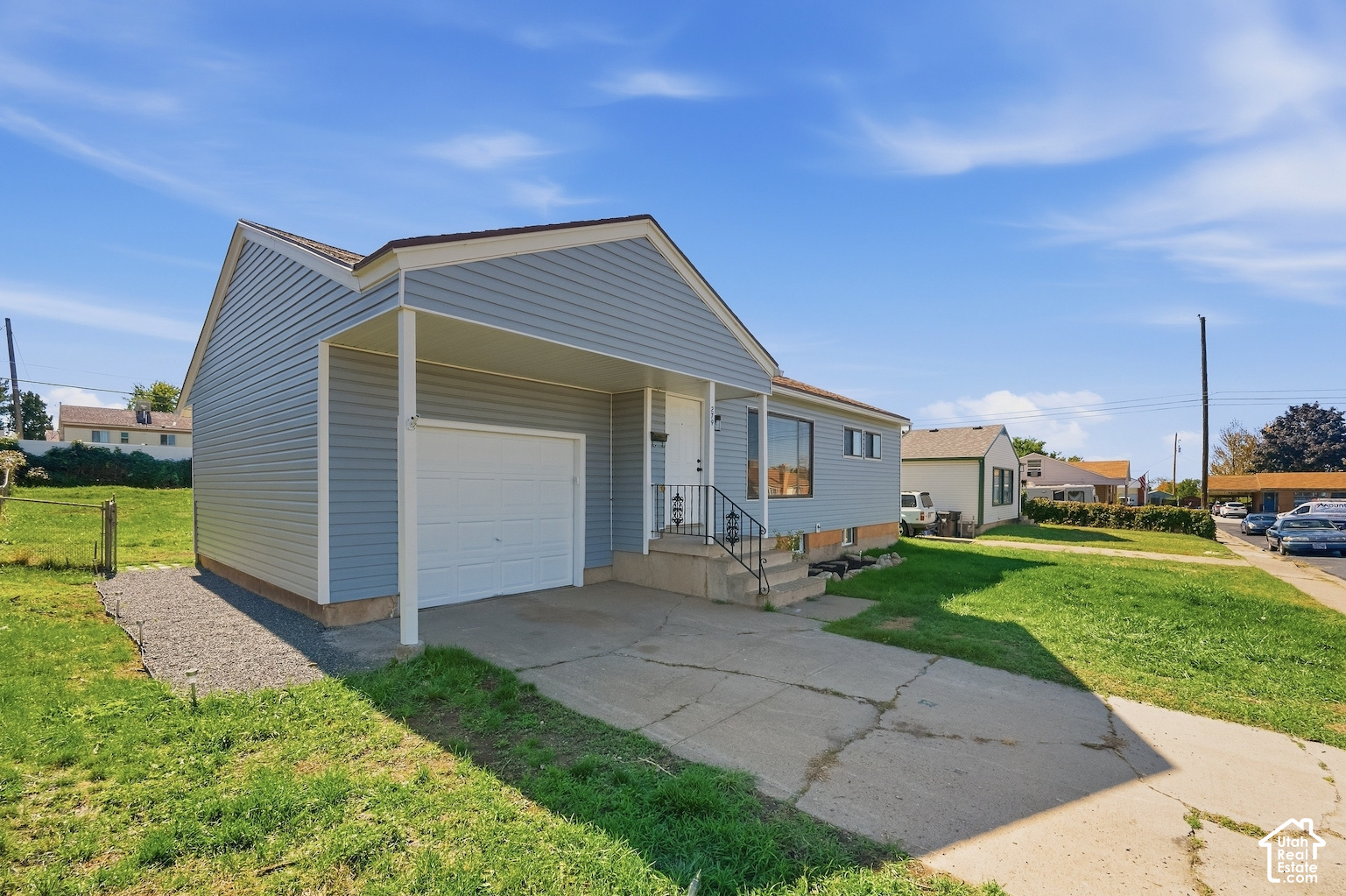 main property photo 15