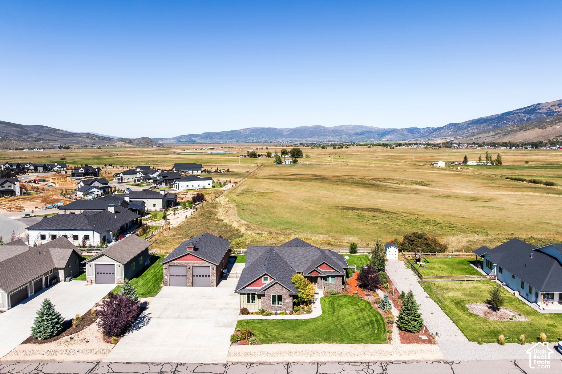 main property photo 51