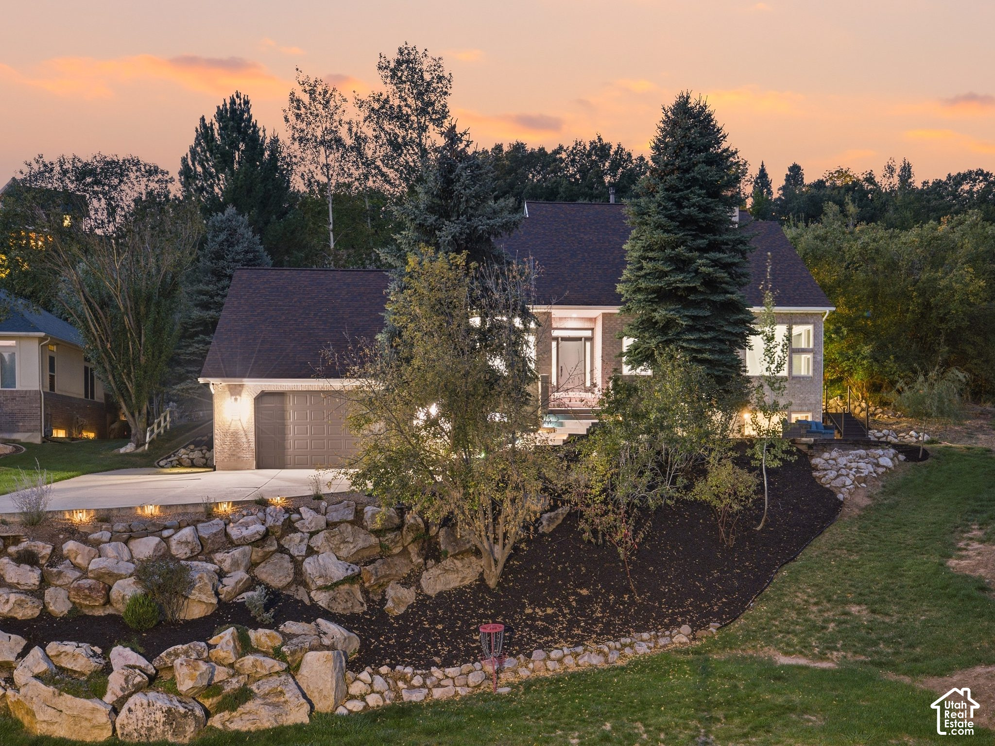main property photo 0