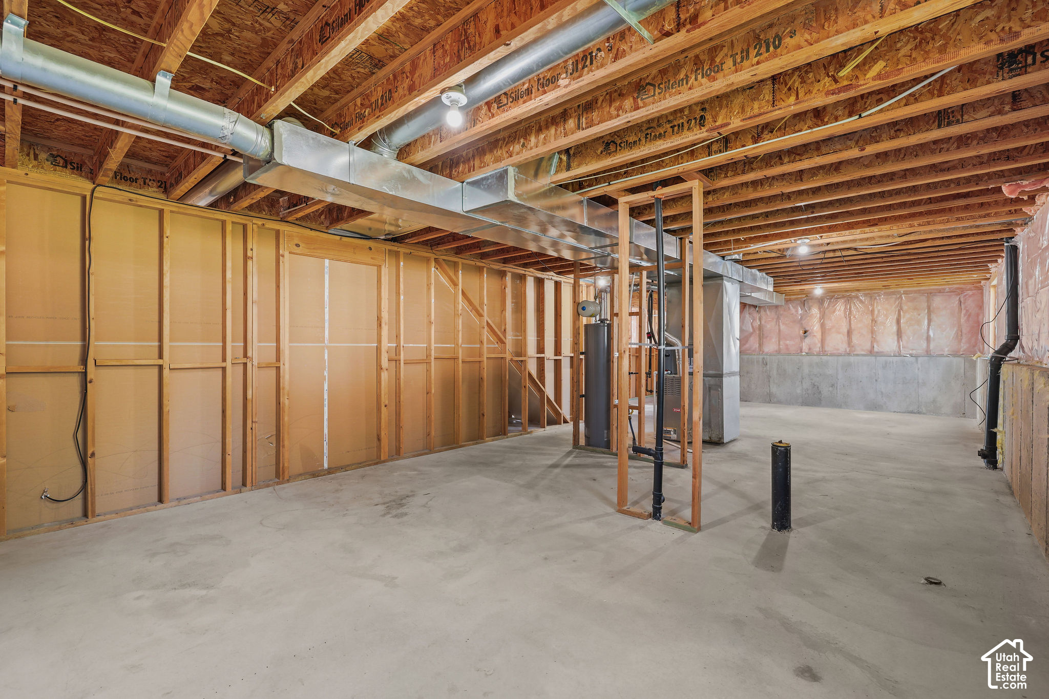 main property photo 22