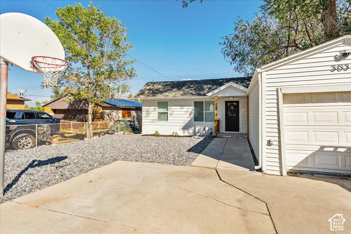 main property photo 0