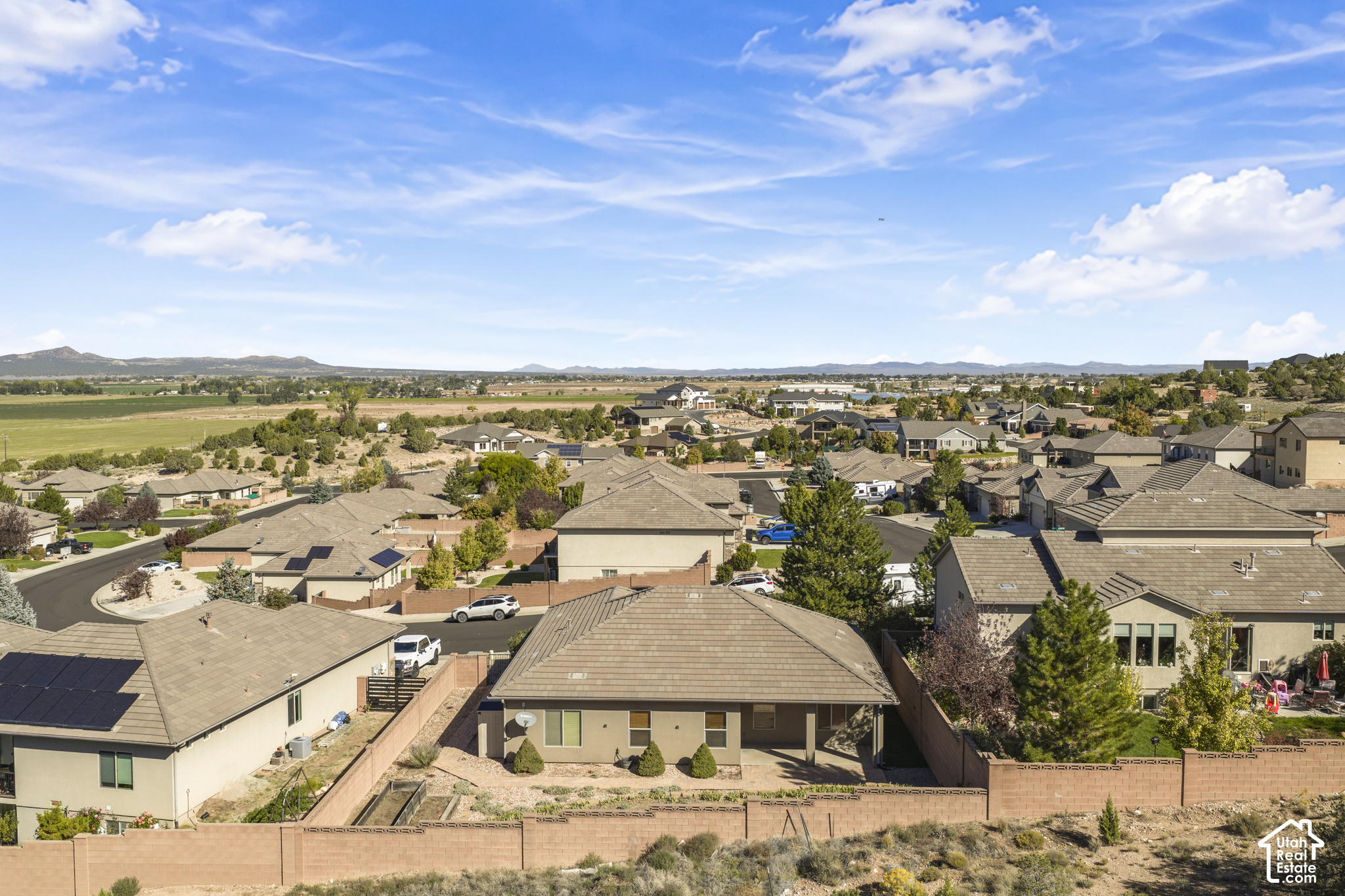 main property photo 29
