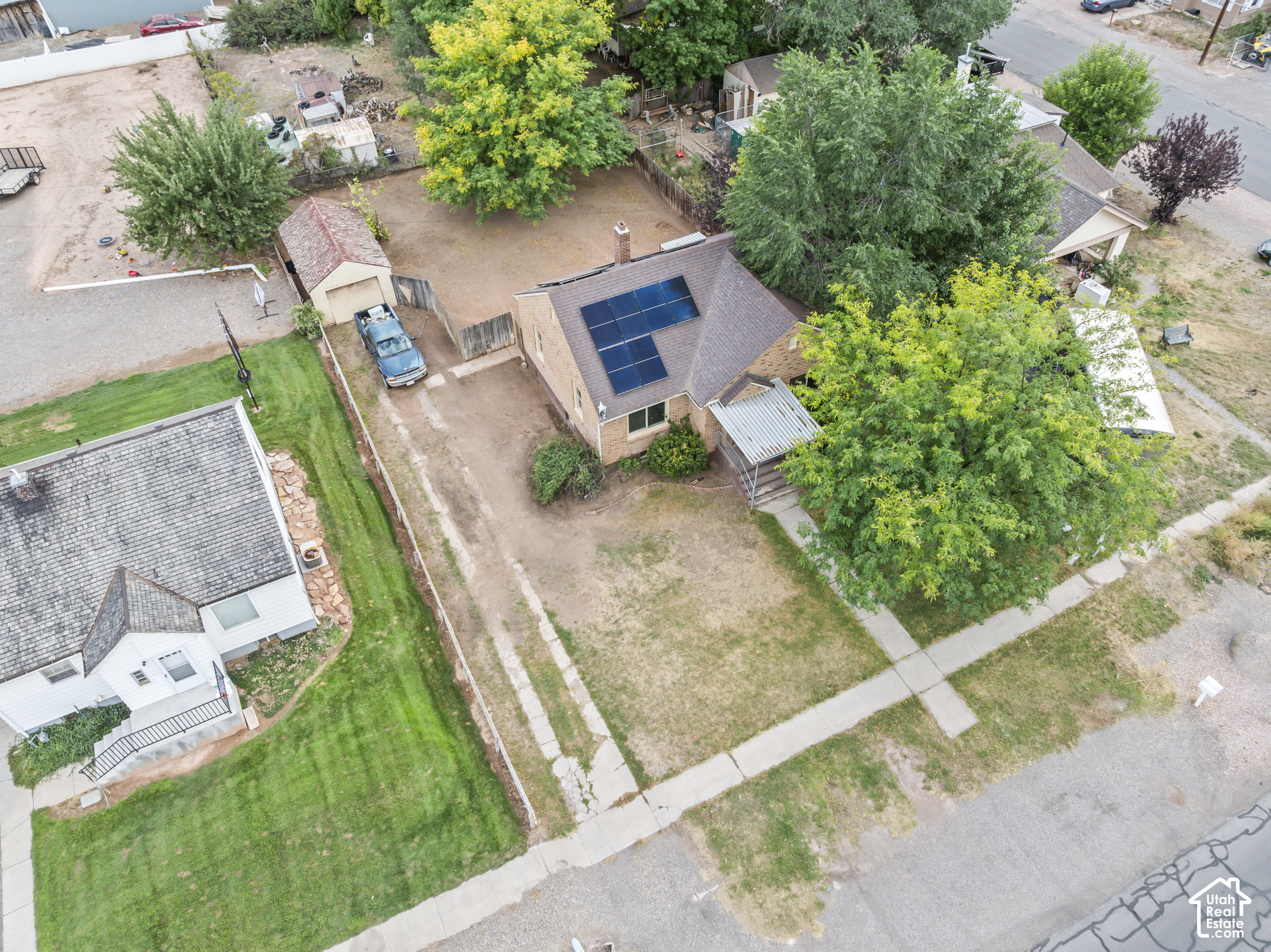 main property photo 35