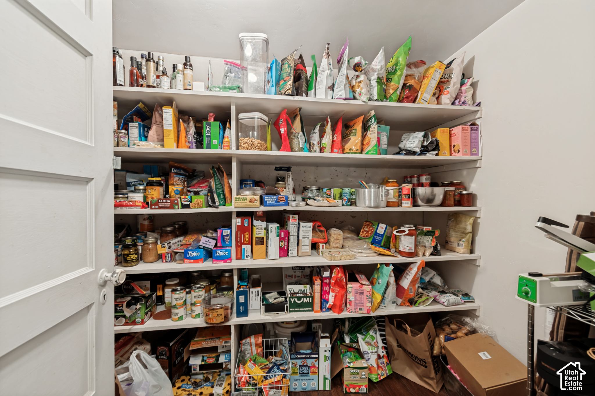 main property photo 24