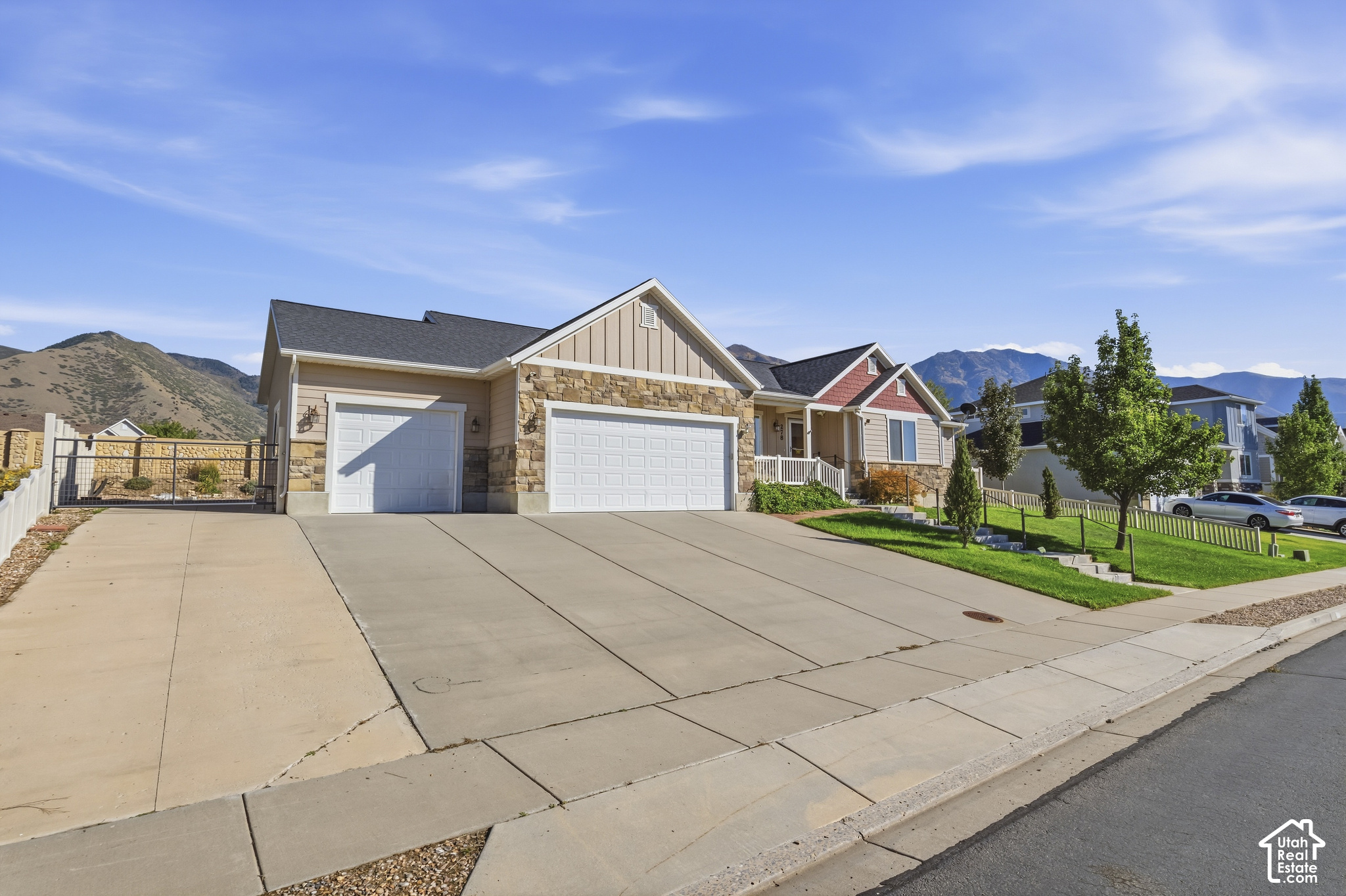 main property photo 38