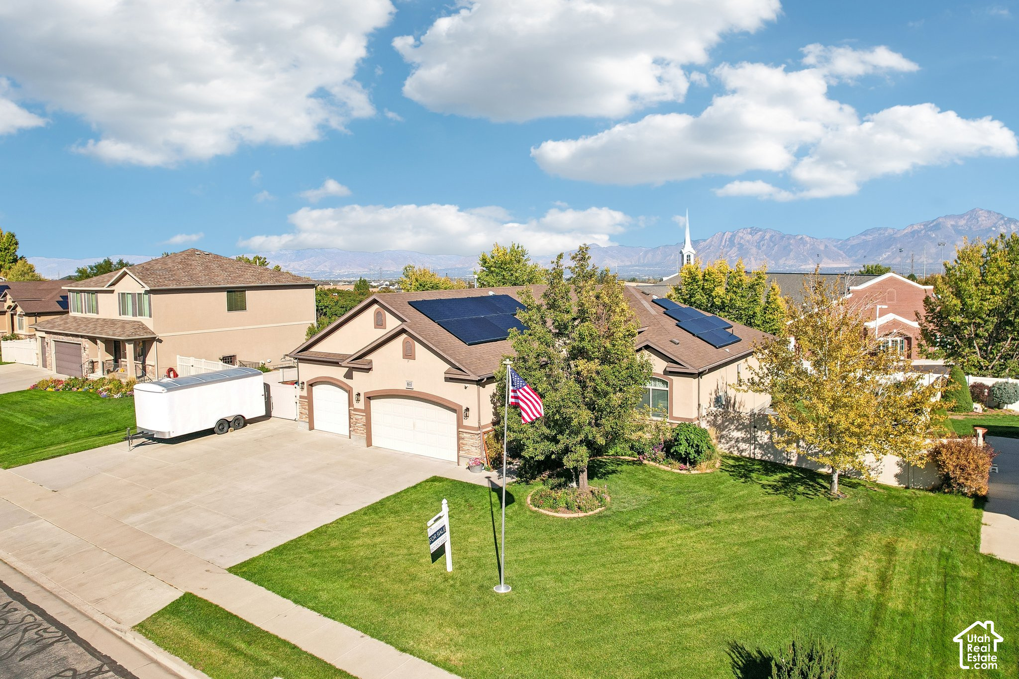 main property photo 44