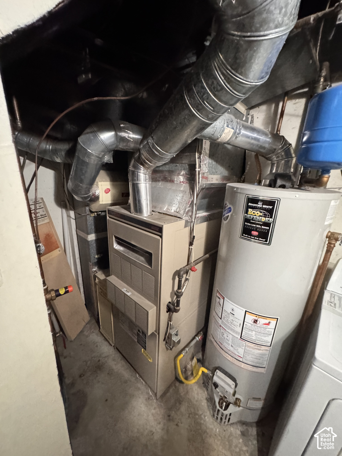 main property photo 34