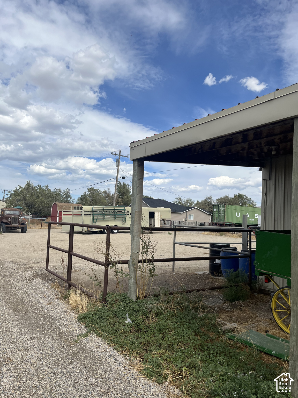 main property photo 34