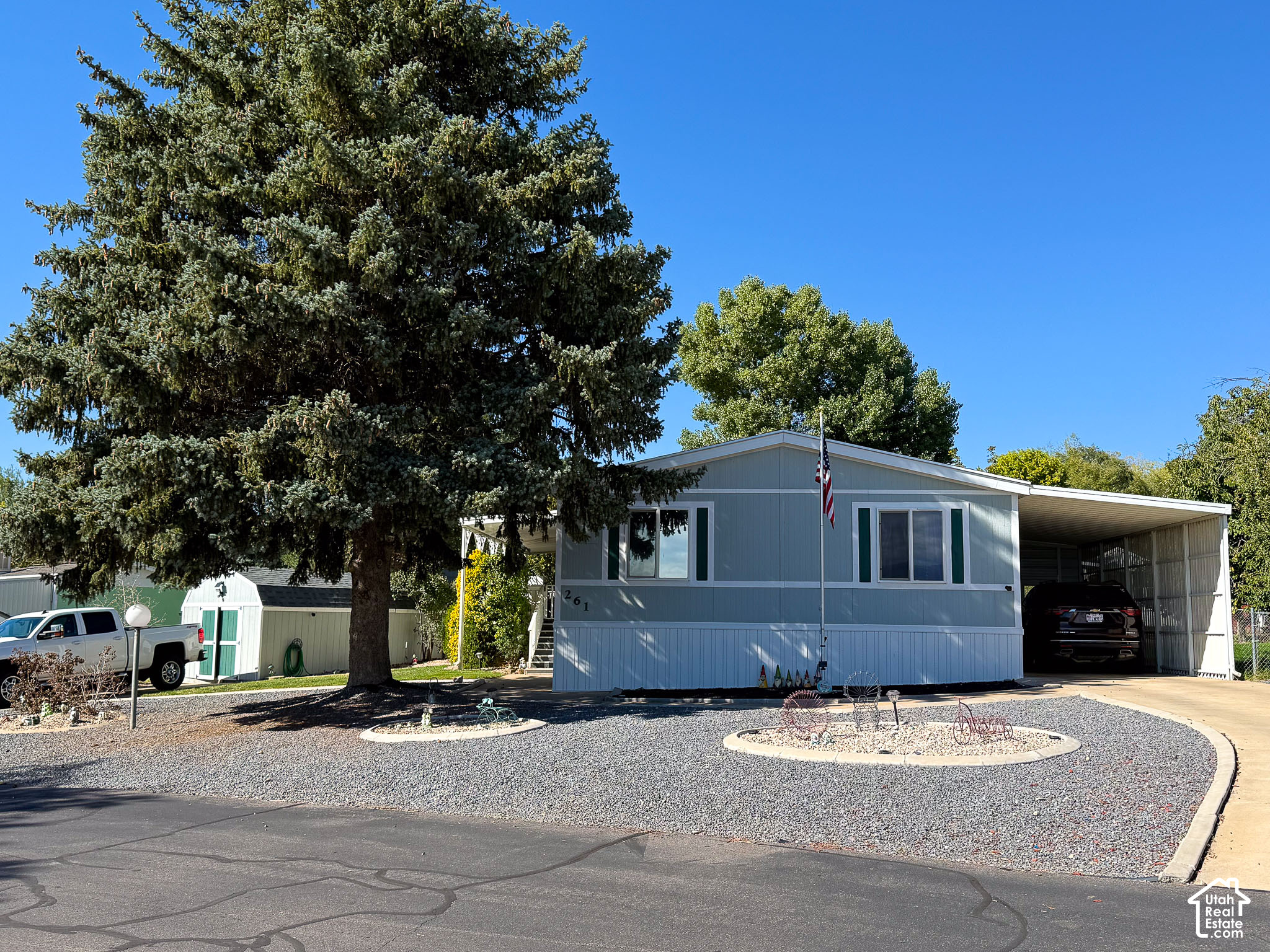 main property photo 0