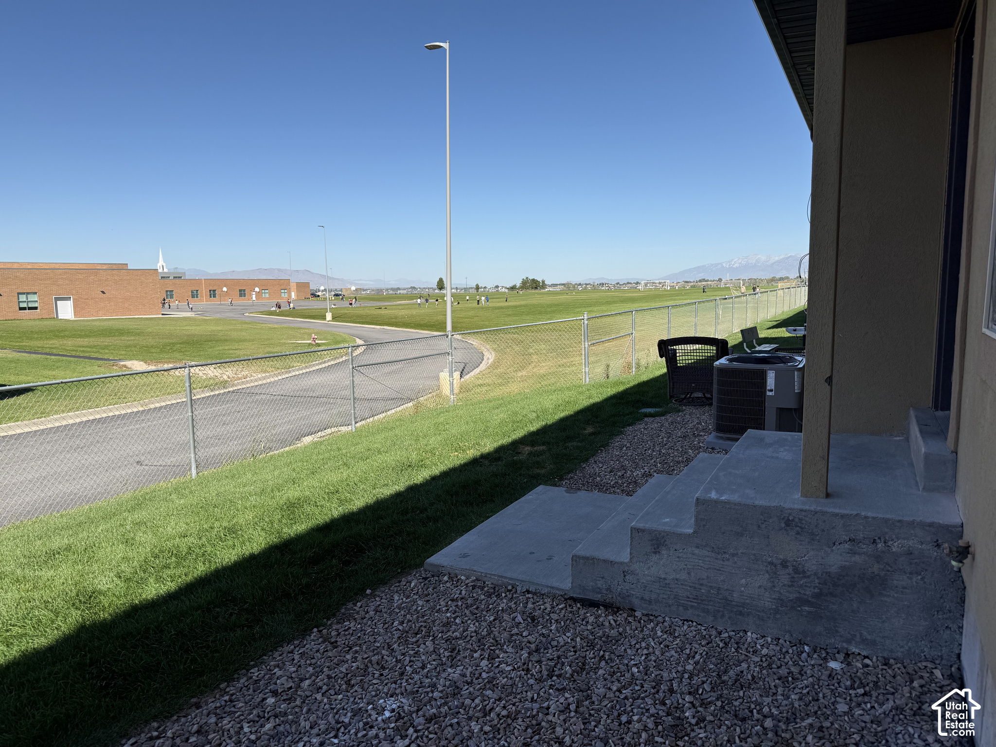 main property photo 19
