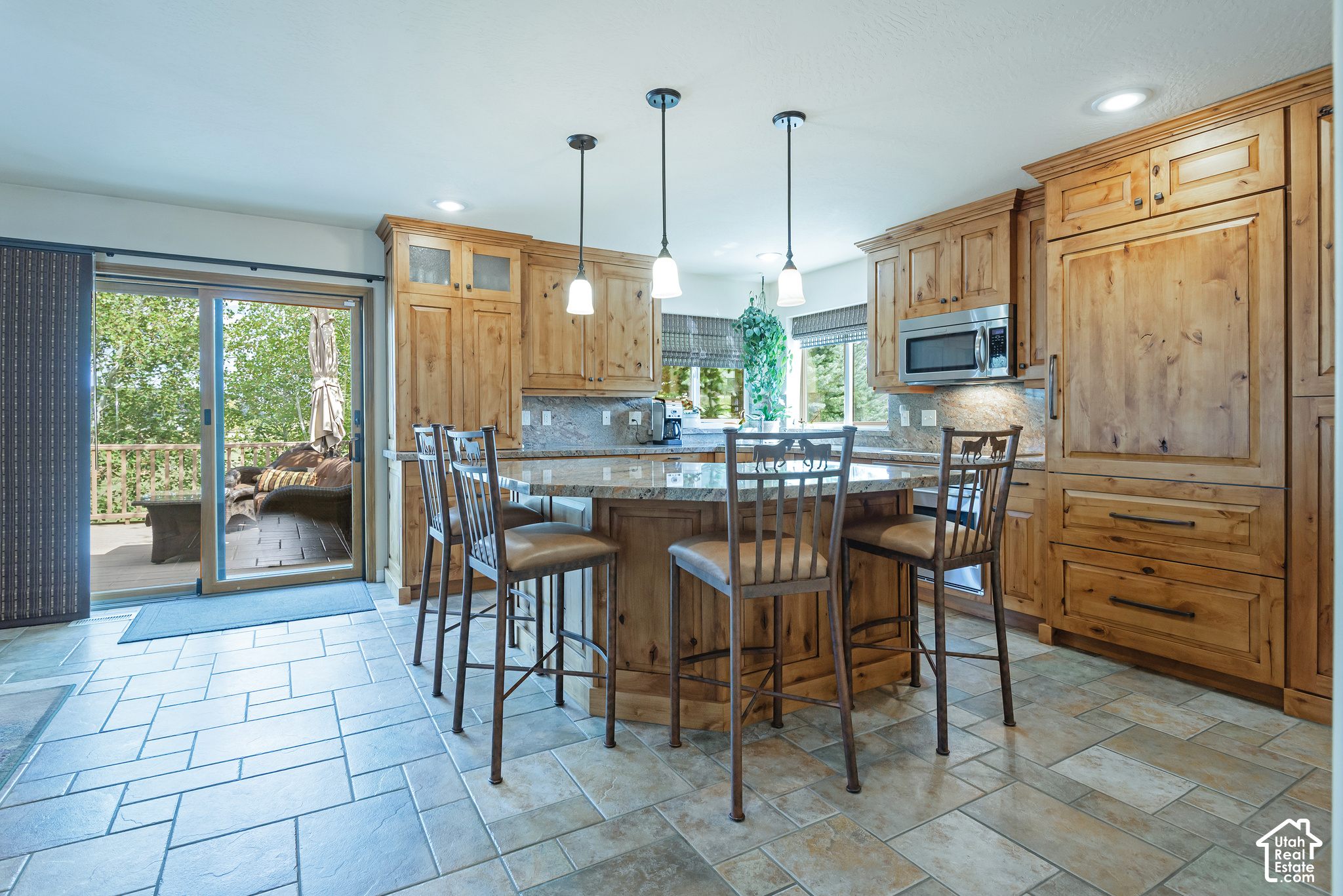 main property photo 12