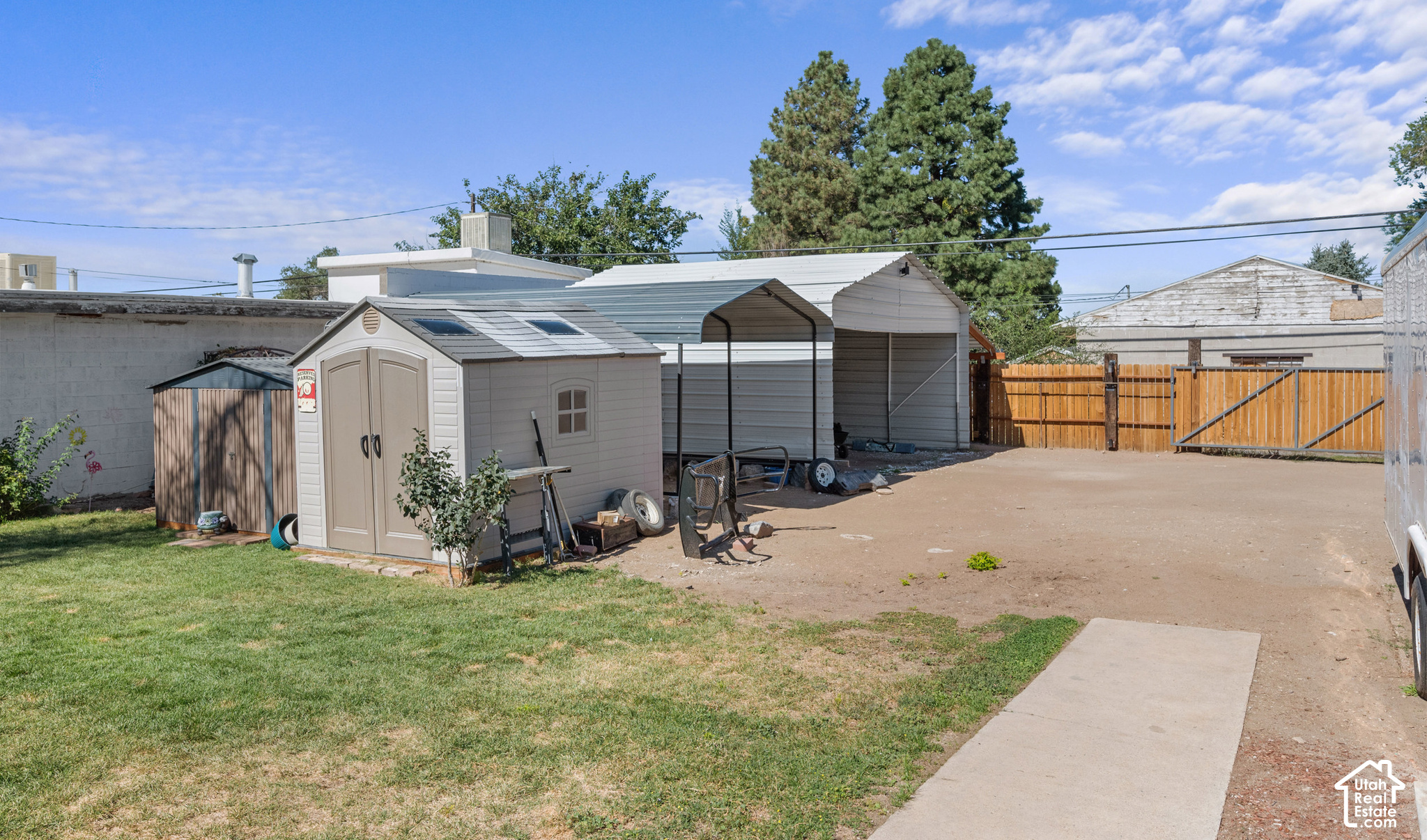 main property photo 19