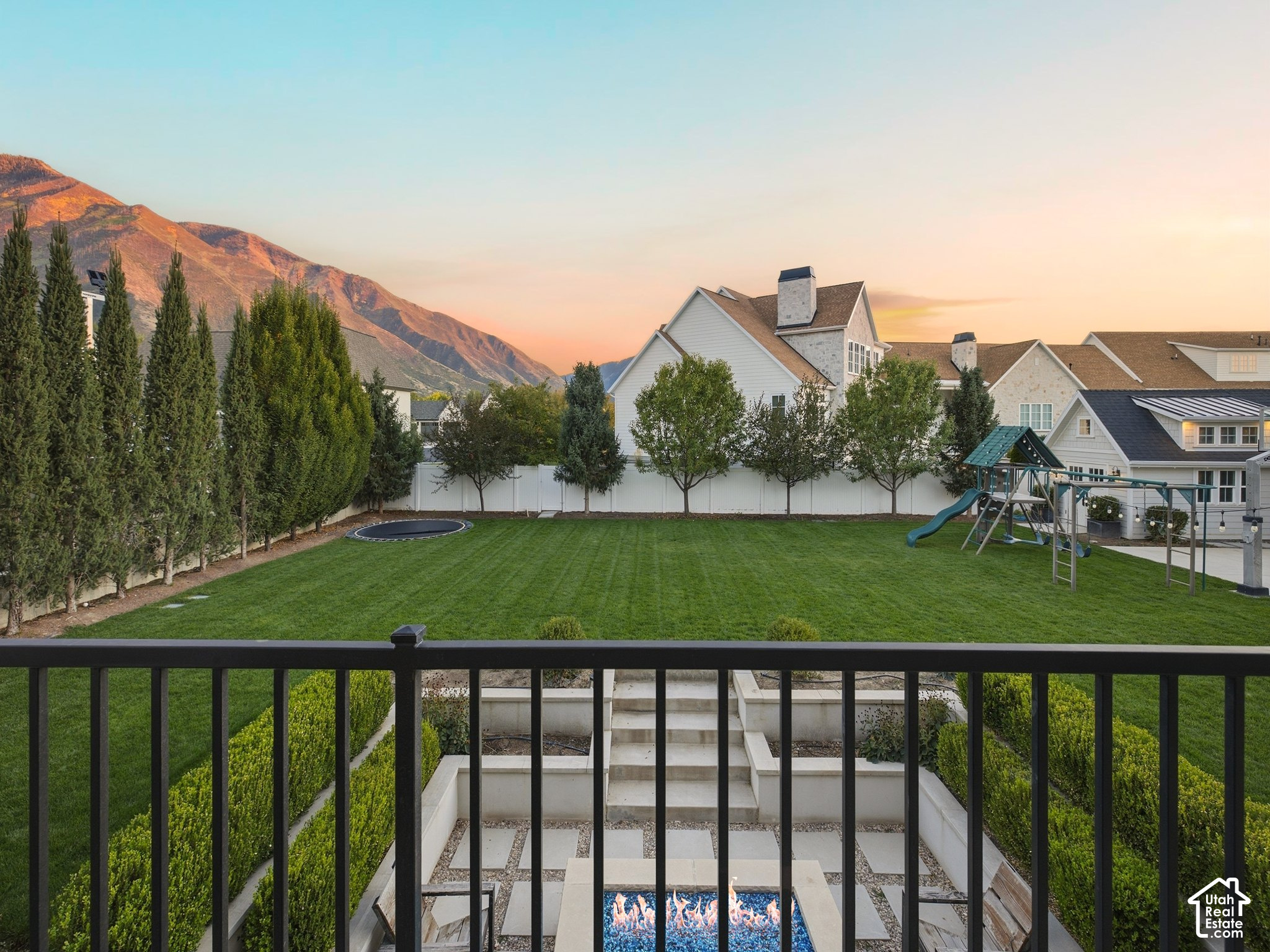 main property photo 29