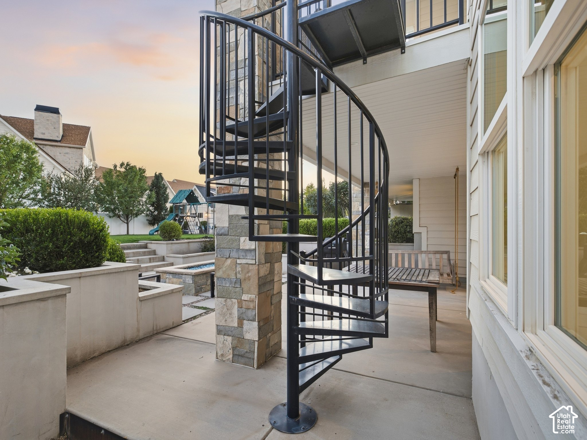 main property photo 35