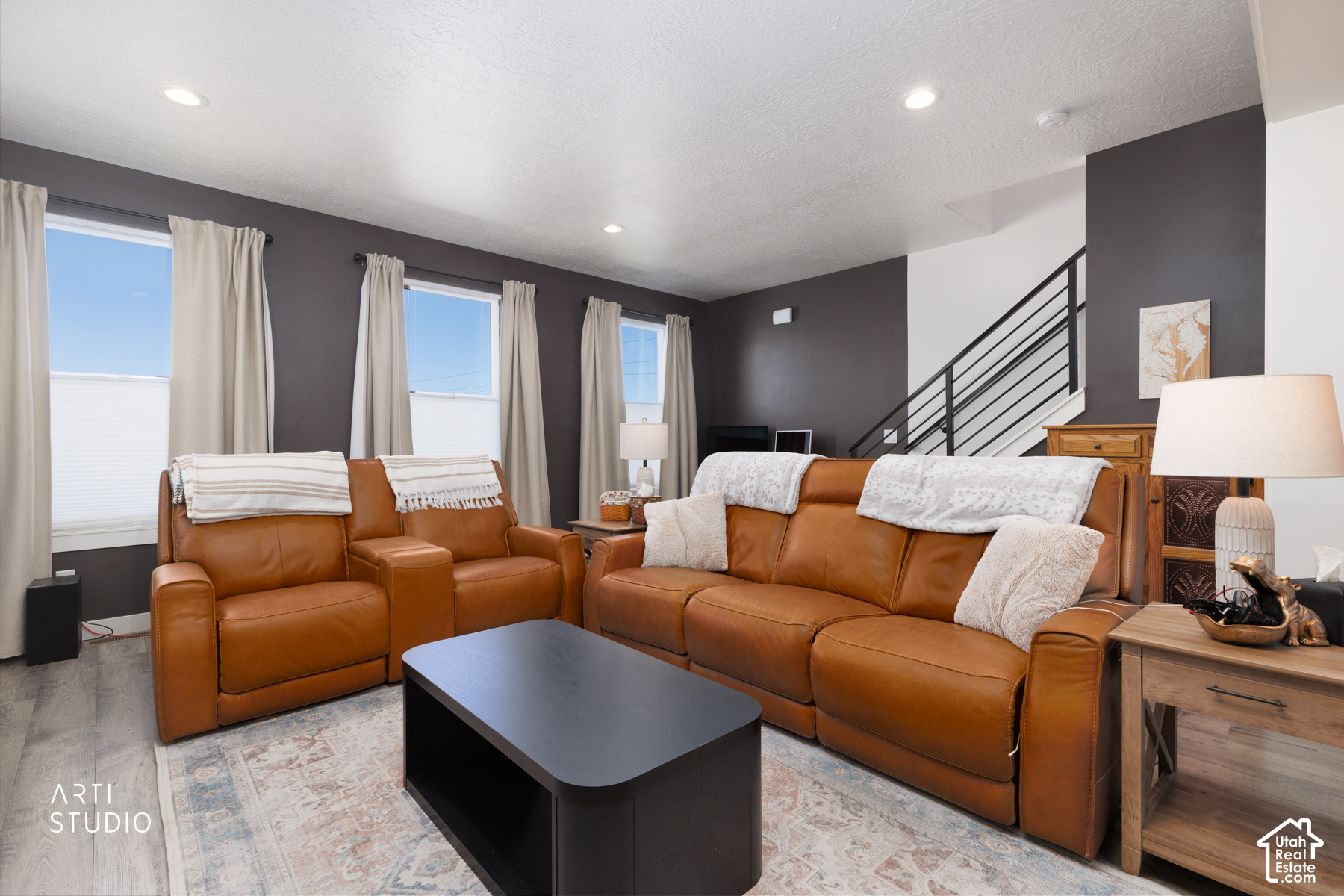 main property photo 17