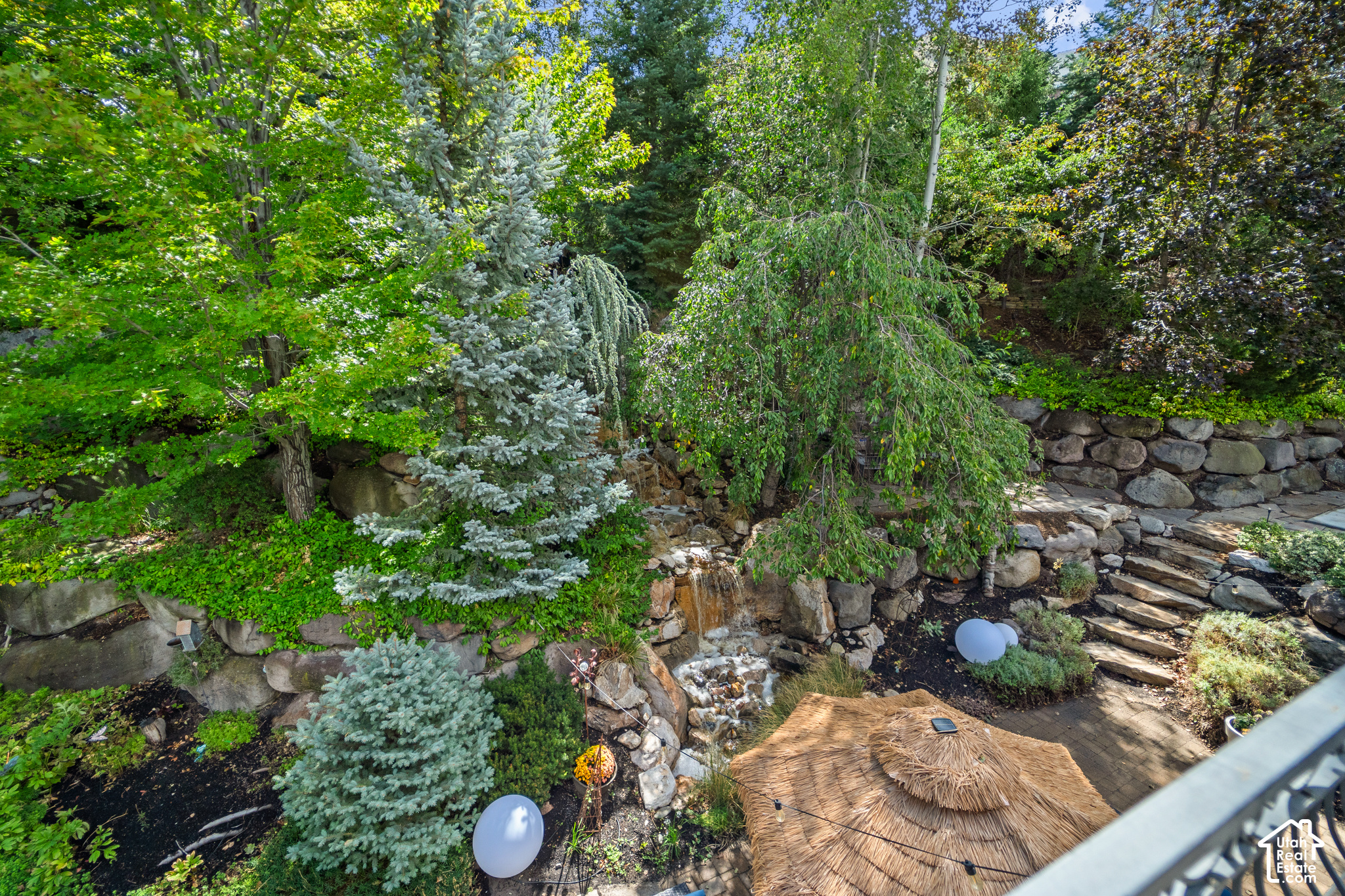 main property photo 37