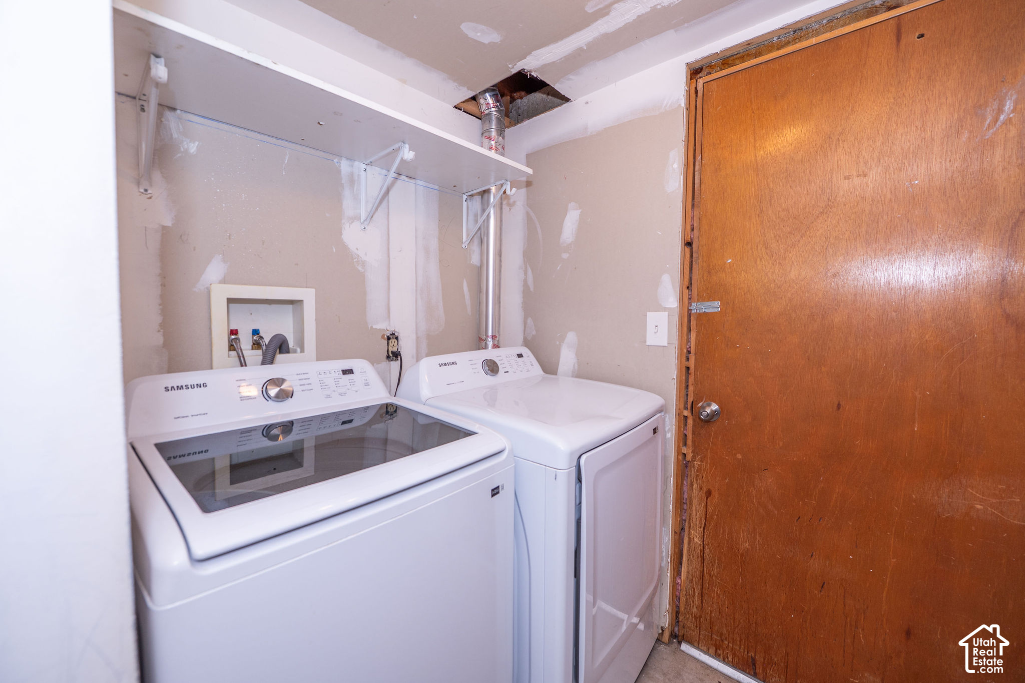 main property photo 25