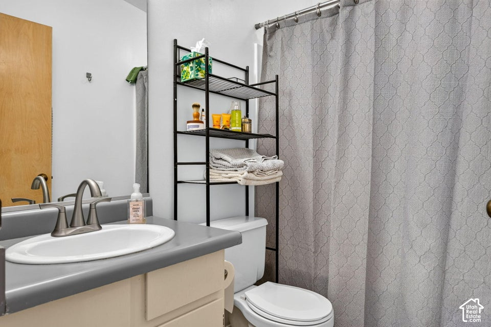 main property photo 17