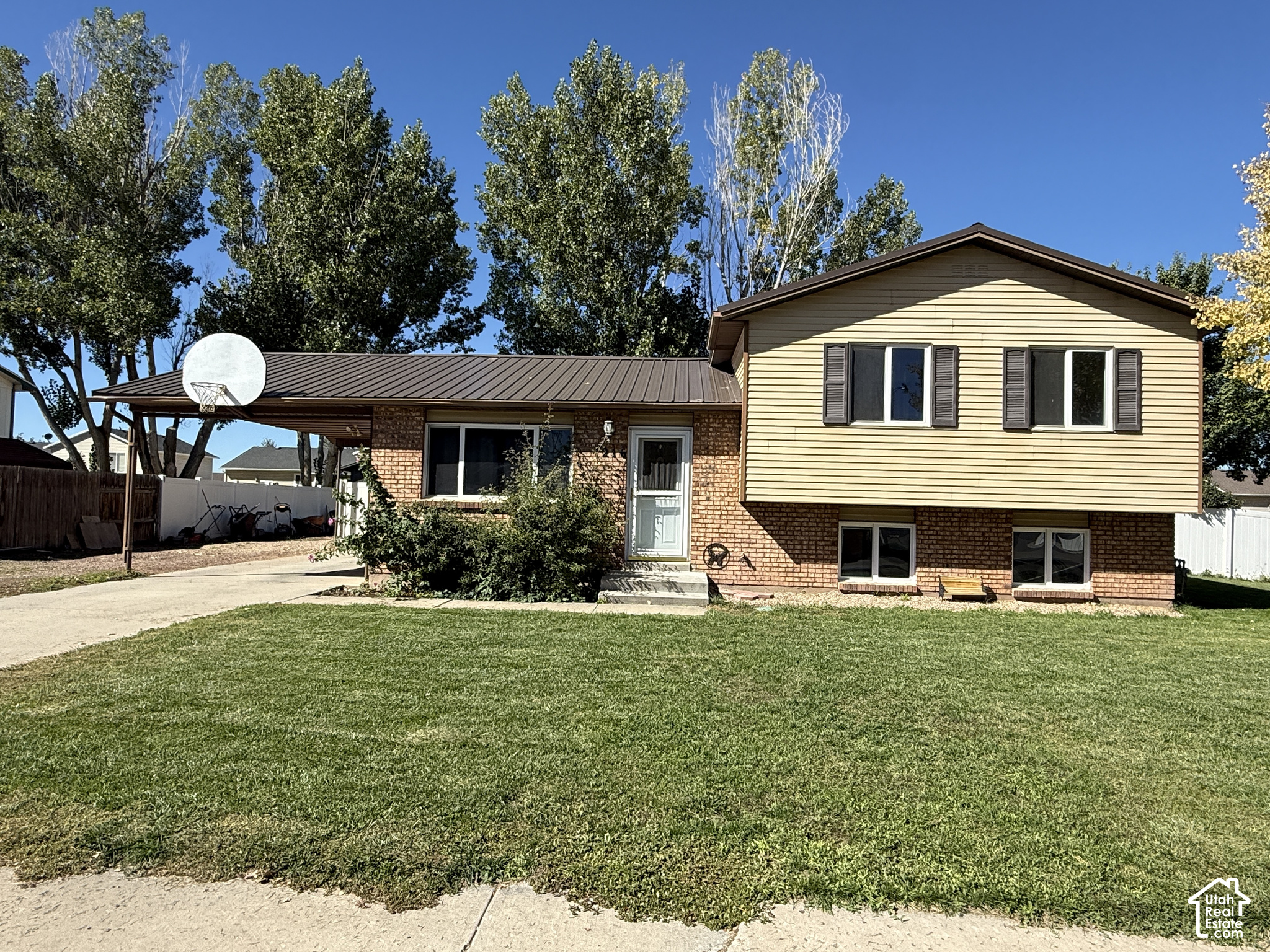 main property photo 0