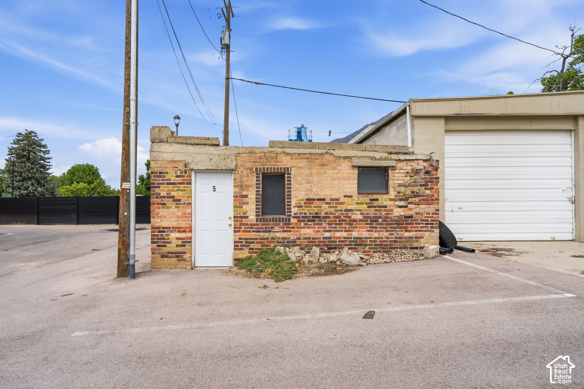 main property photo 13