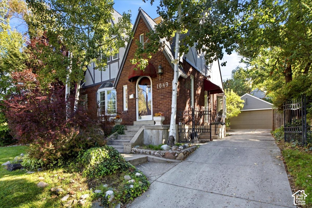 main property photo 27