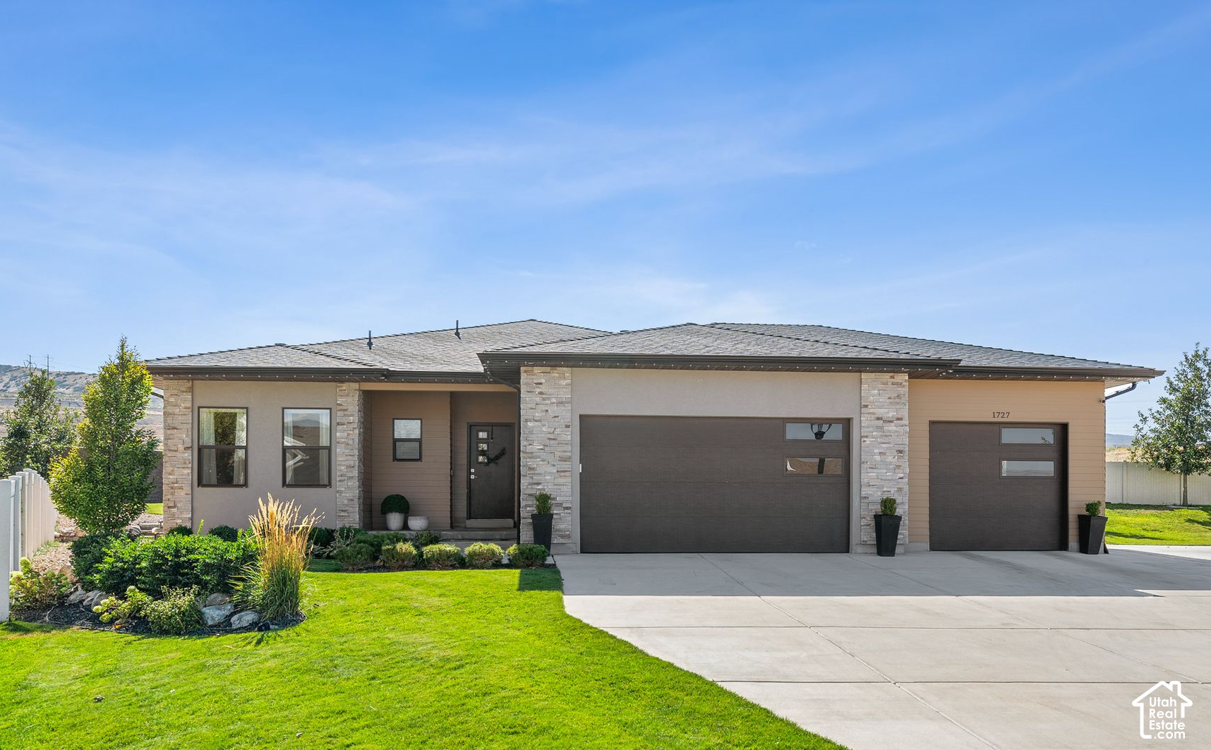 main property photo 0