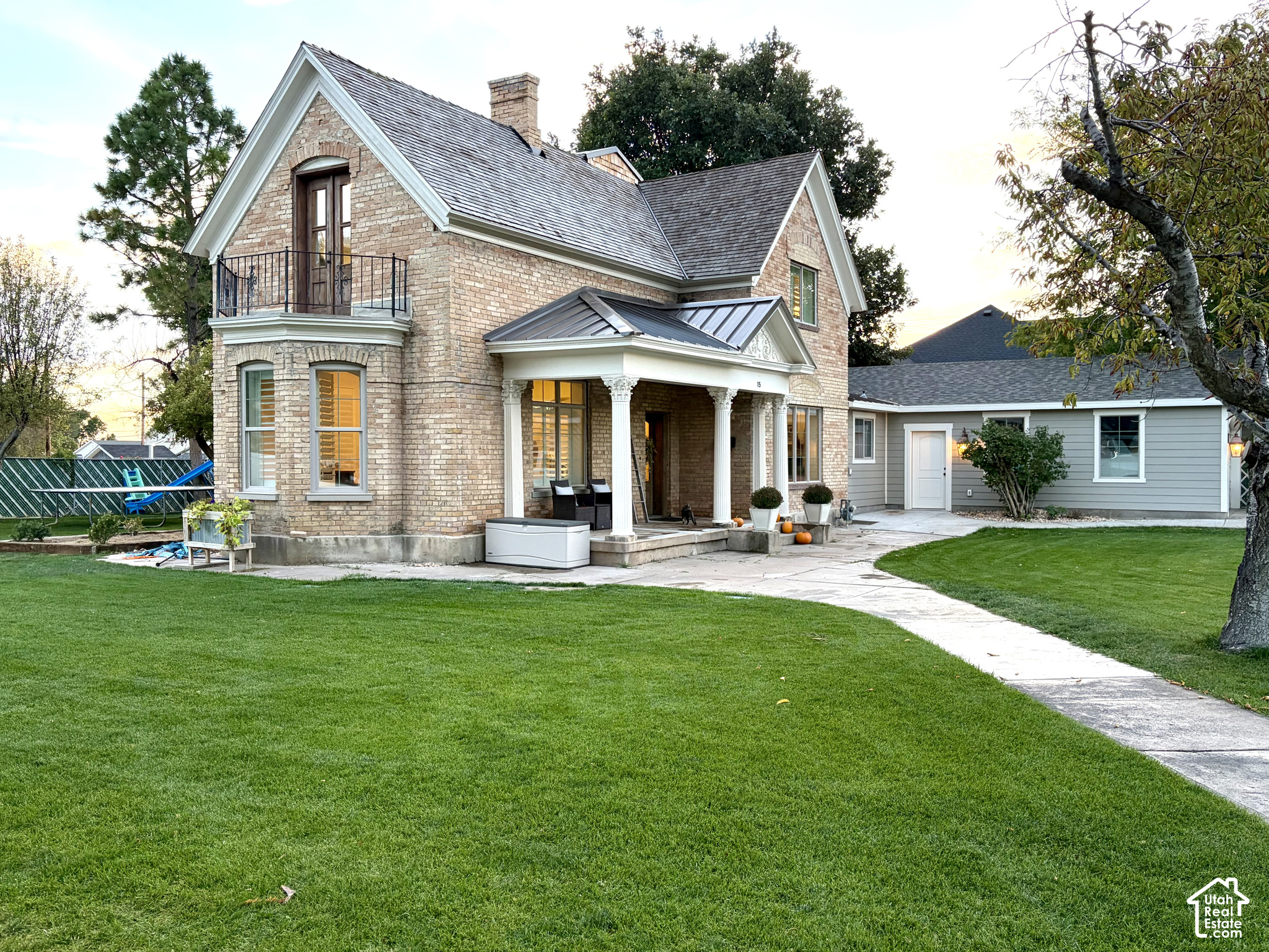main property photo 35